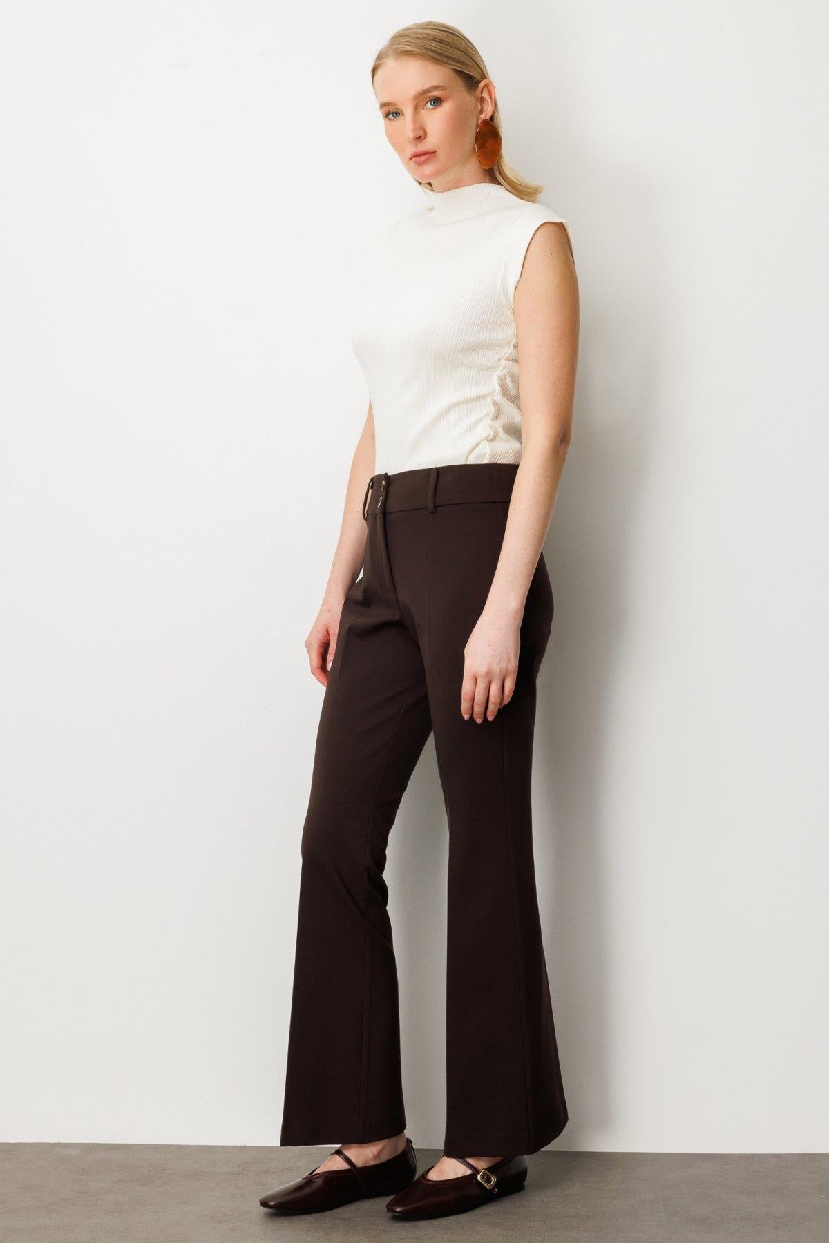Bell-bottomed Pocketless Trousers
