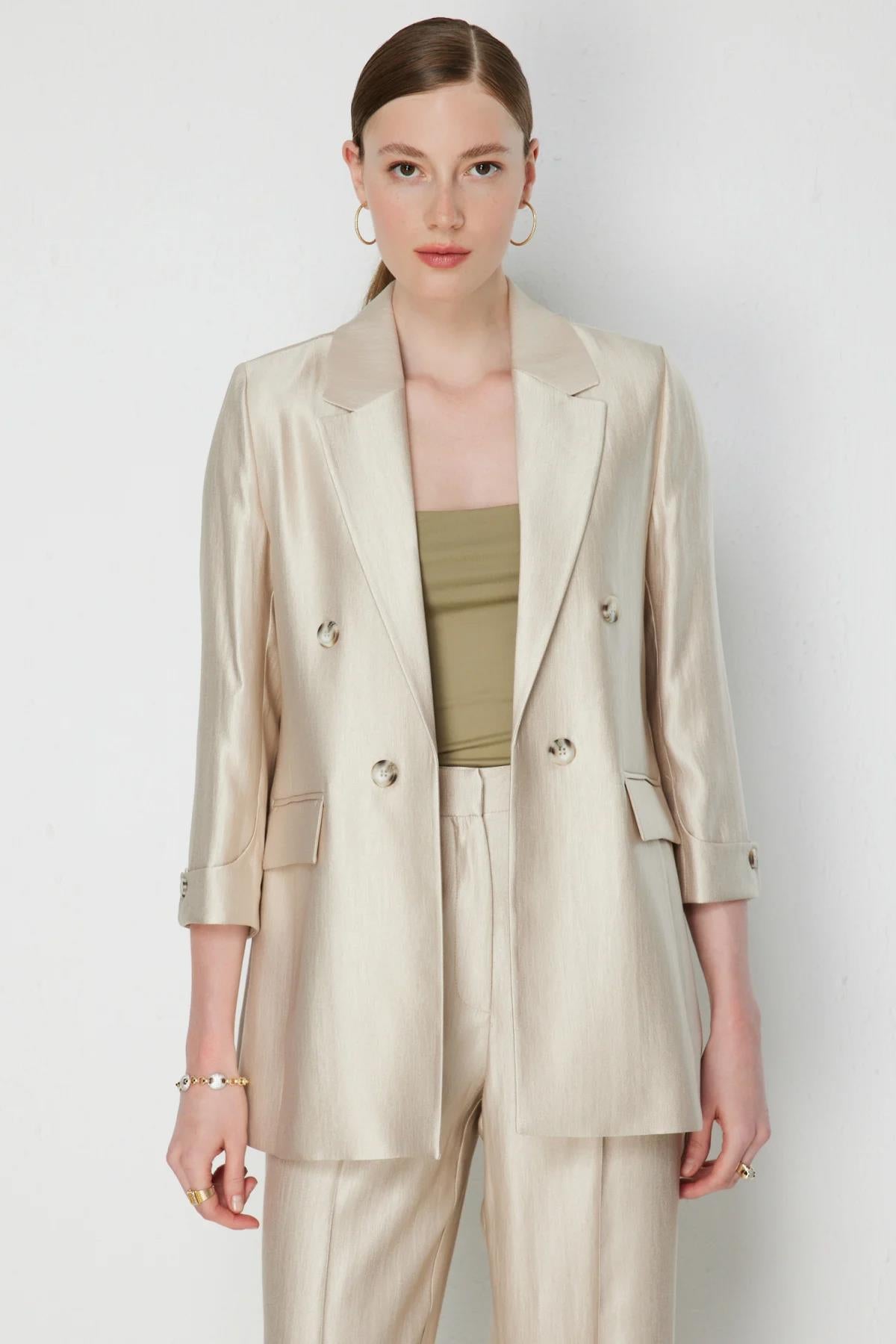 Katlamalı Kol Ön Açık Vatkalı Ceket