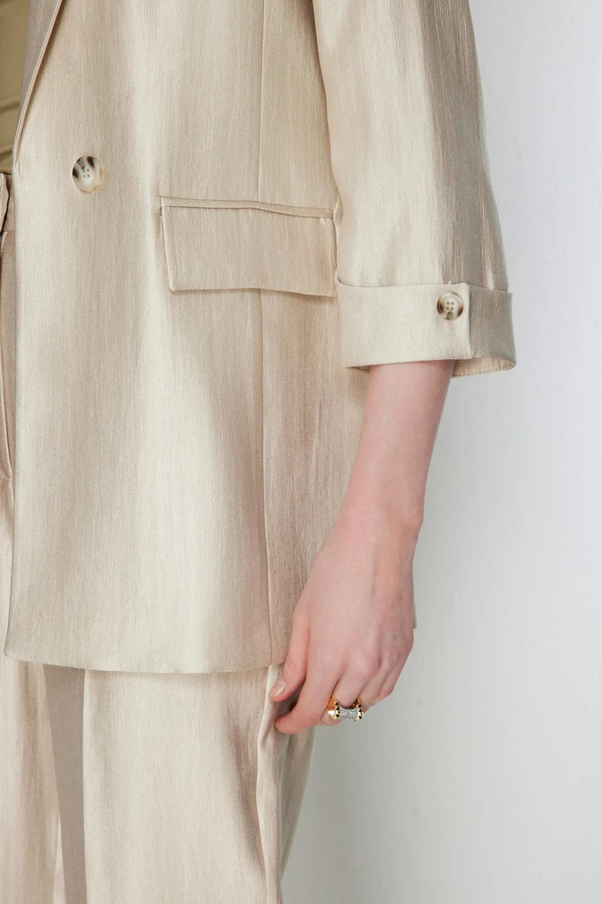 Katlamalı Kol Ön Açık Vatkalı Ceket