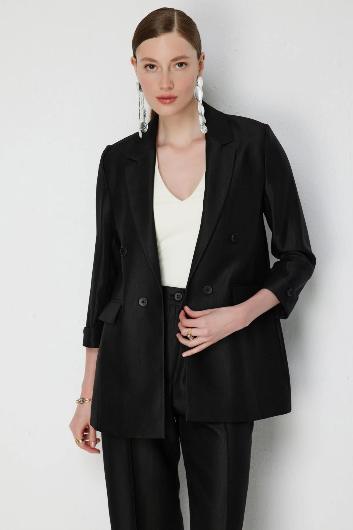 Katlamalı Kol Ön Açık Vatkalı Ceket