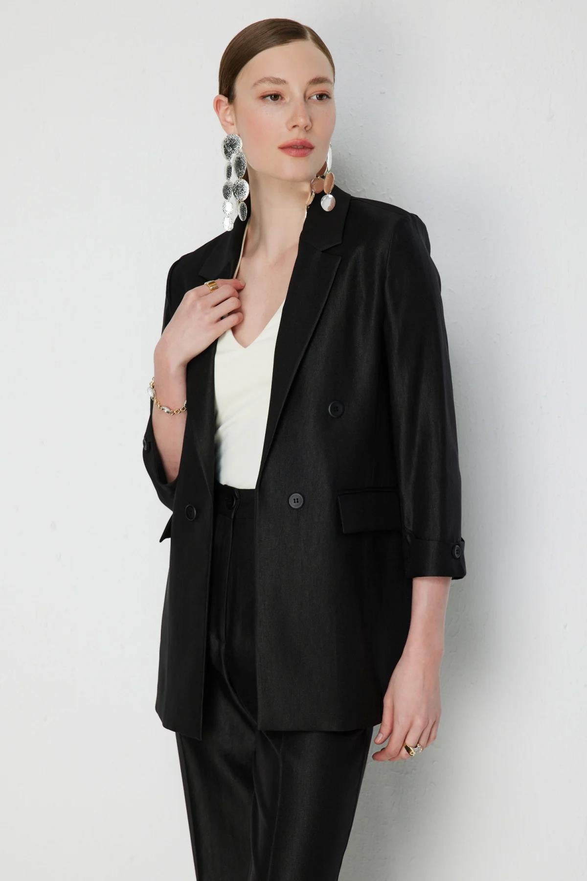 Katlamalı Kol Ön Açık Vatkalı Ceket