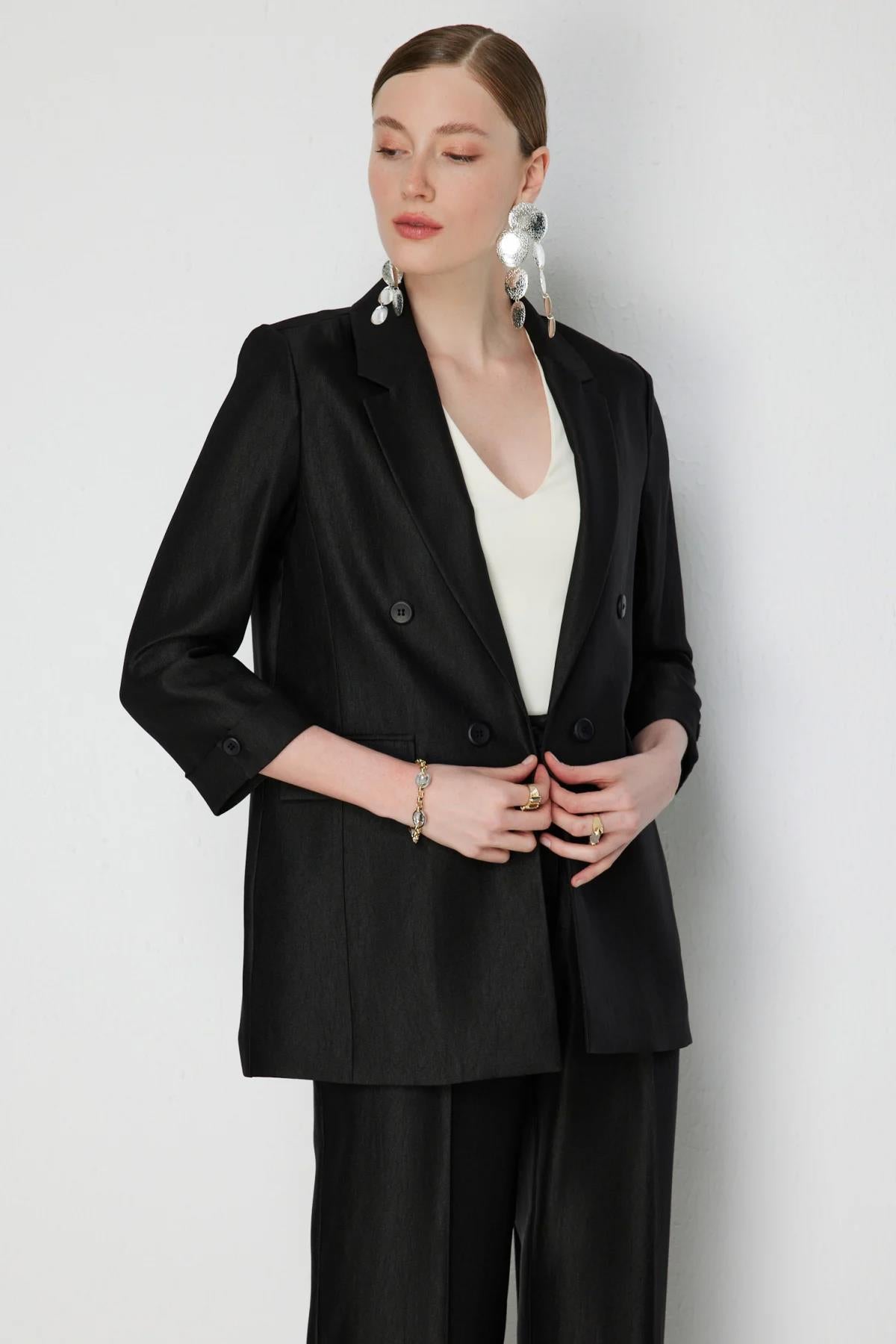 Katlamalı Kol Ön Açık Vatkalı Ceket