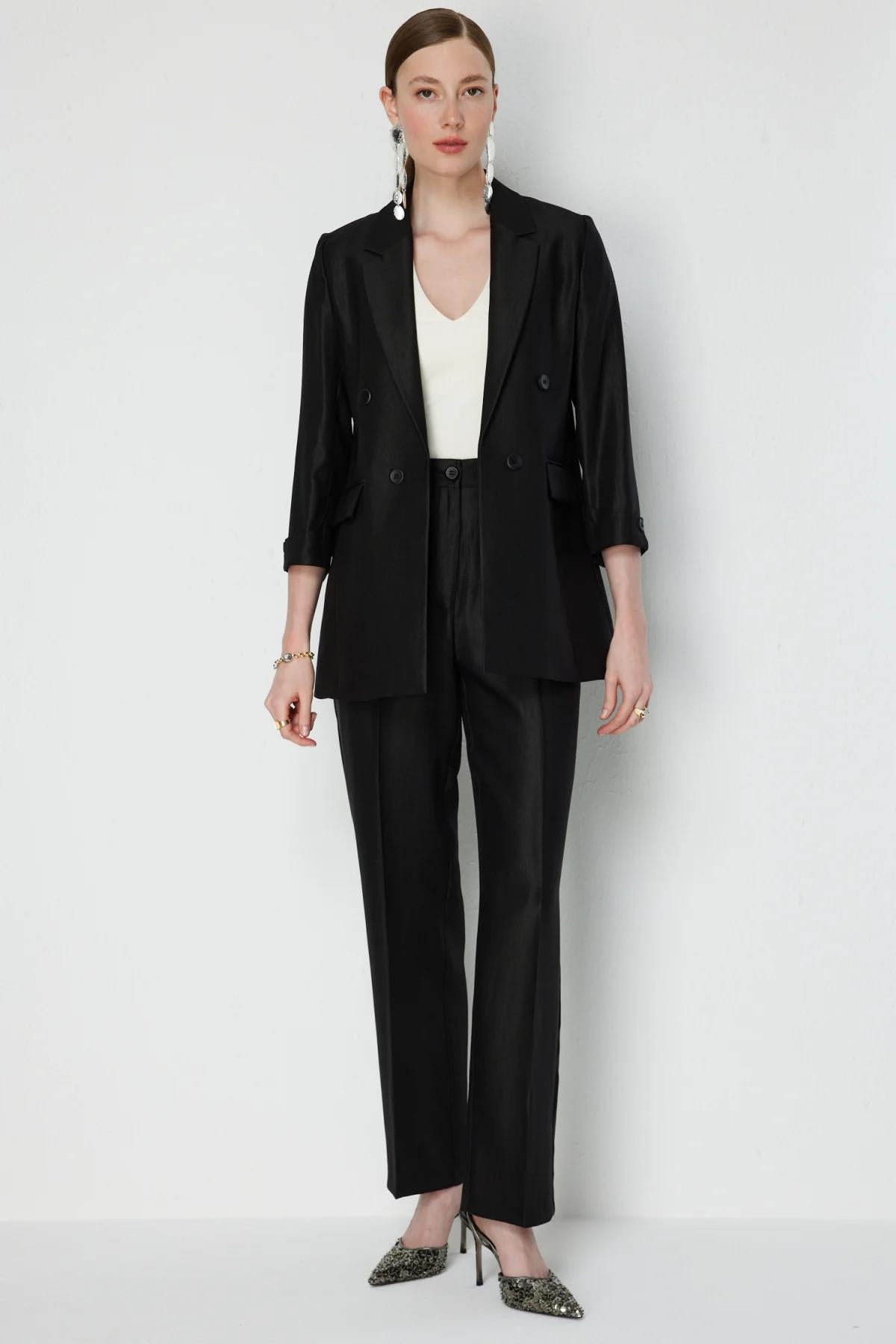 Katlamalı Kol Ön Açık Vatkalı Ceket