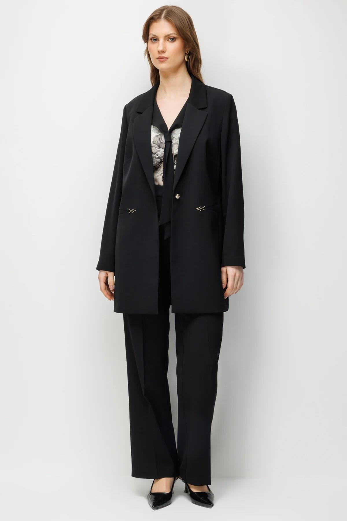 Metal Aksesuarlı Tek Düğme Büyük Beden Ceket