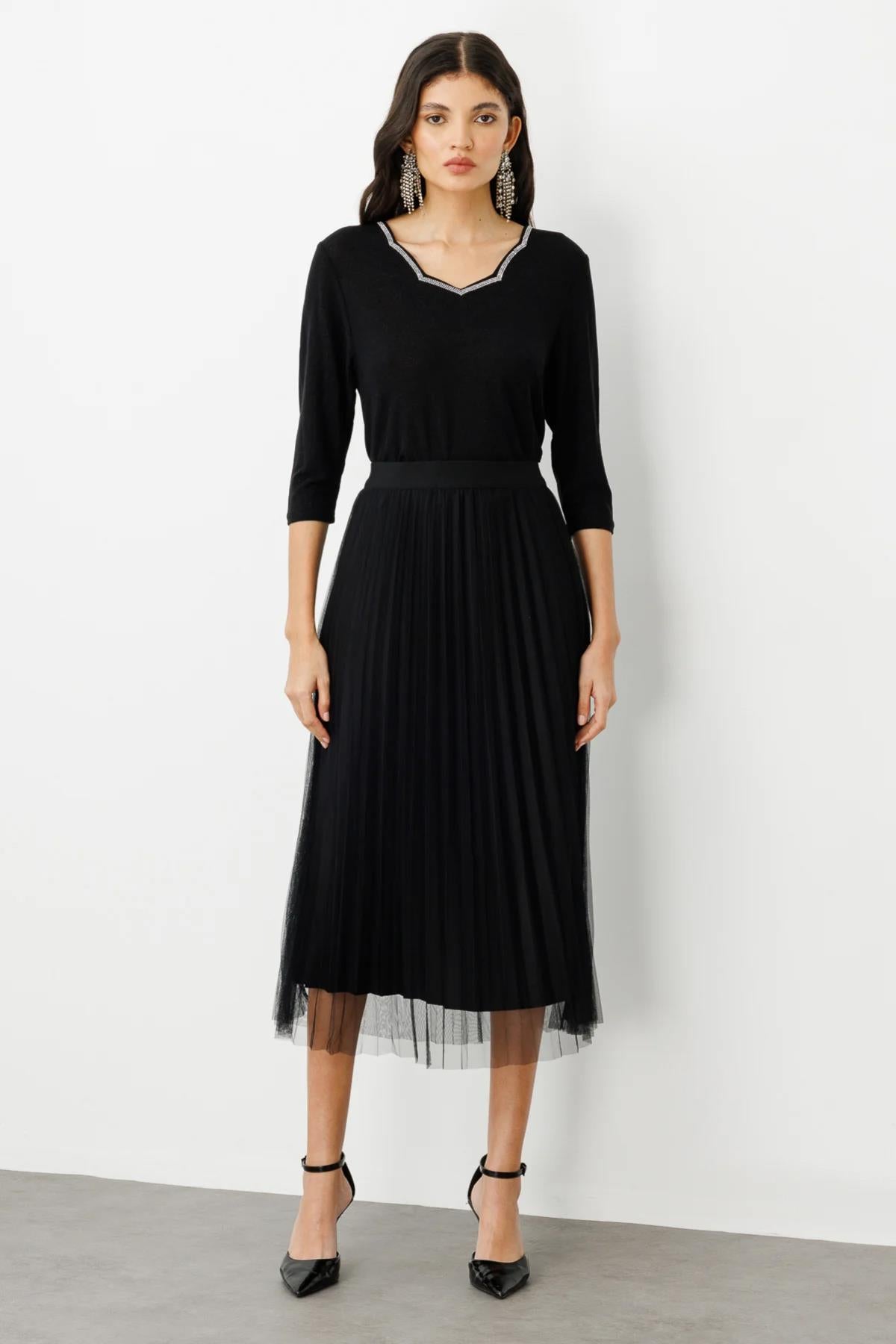 Pilise Tül Detaylı Astarlı Etek