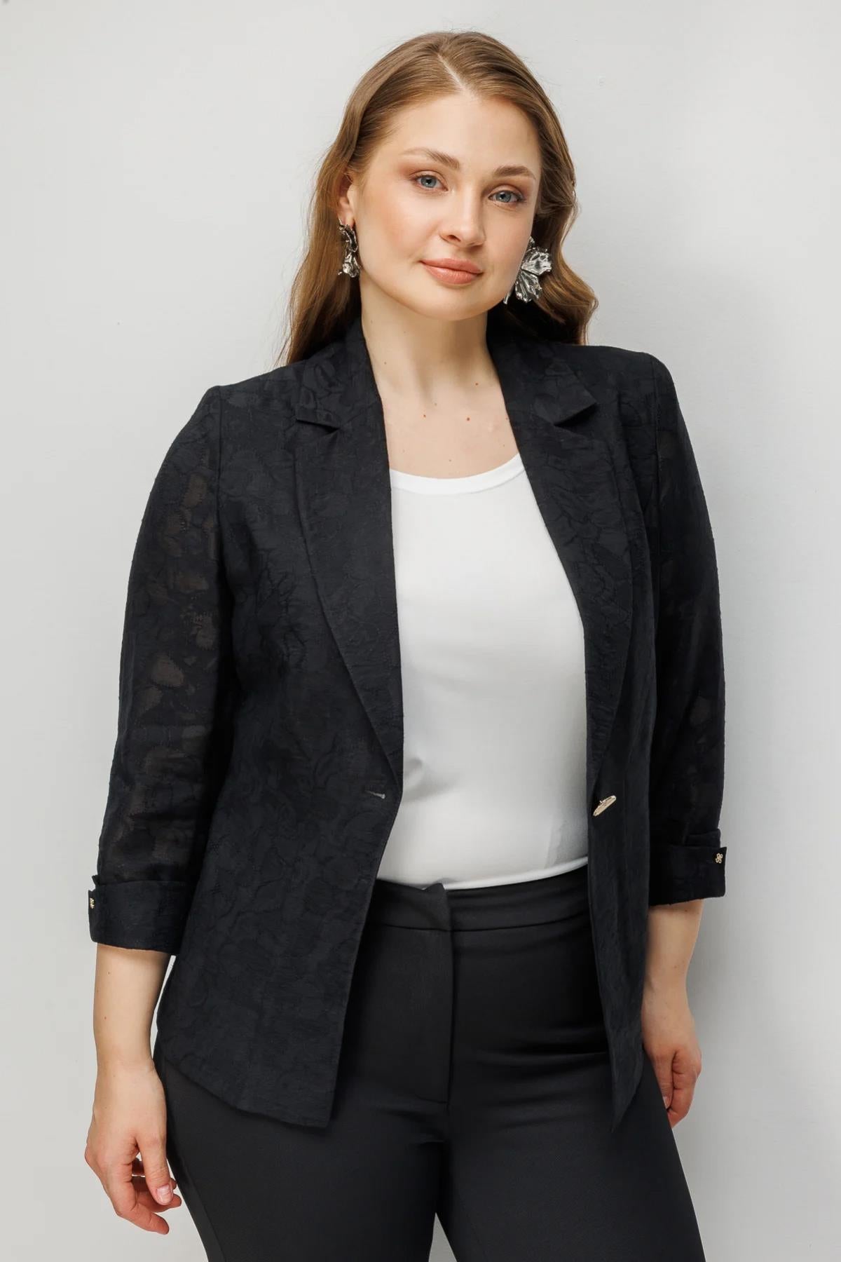 Kendinden Desenli Duble Kol Büyük Beden Ceket