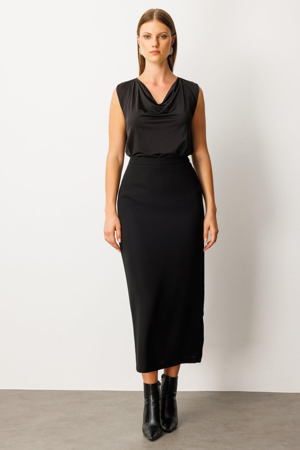 Crepe Plus Size Skirt with a Slit Look on the Back