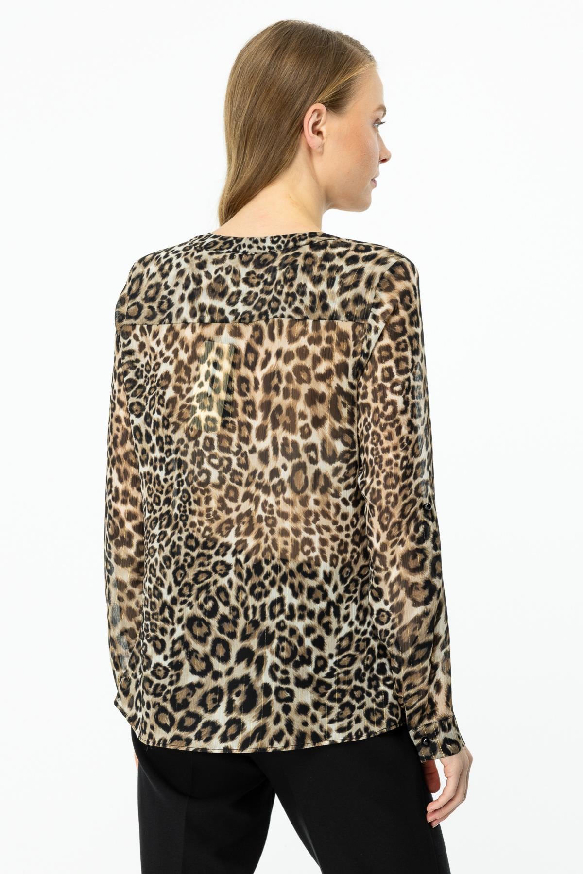 Leopard Patterned Button-down Thin Blouse