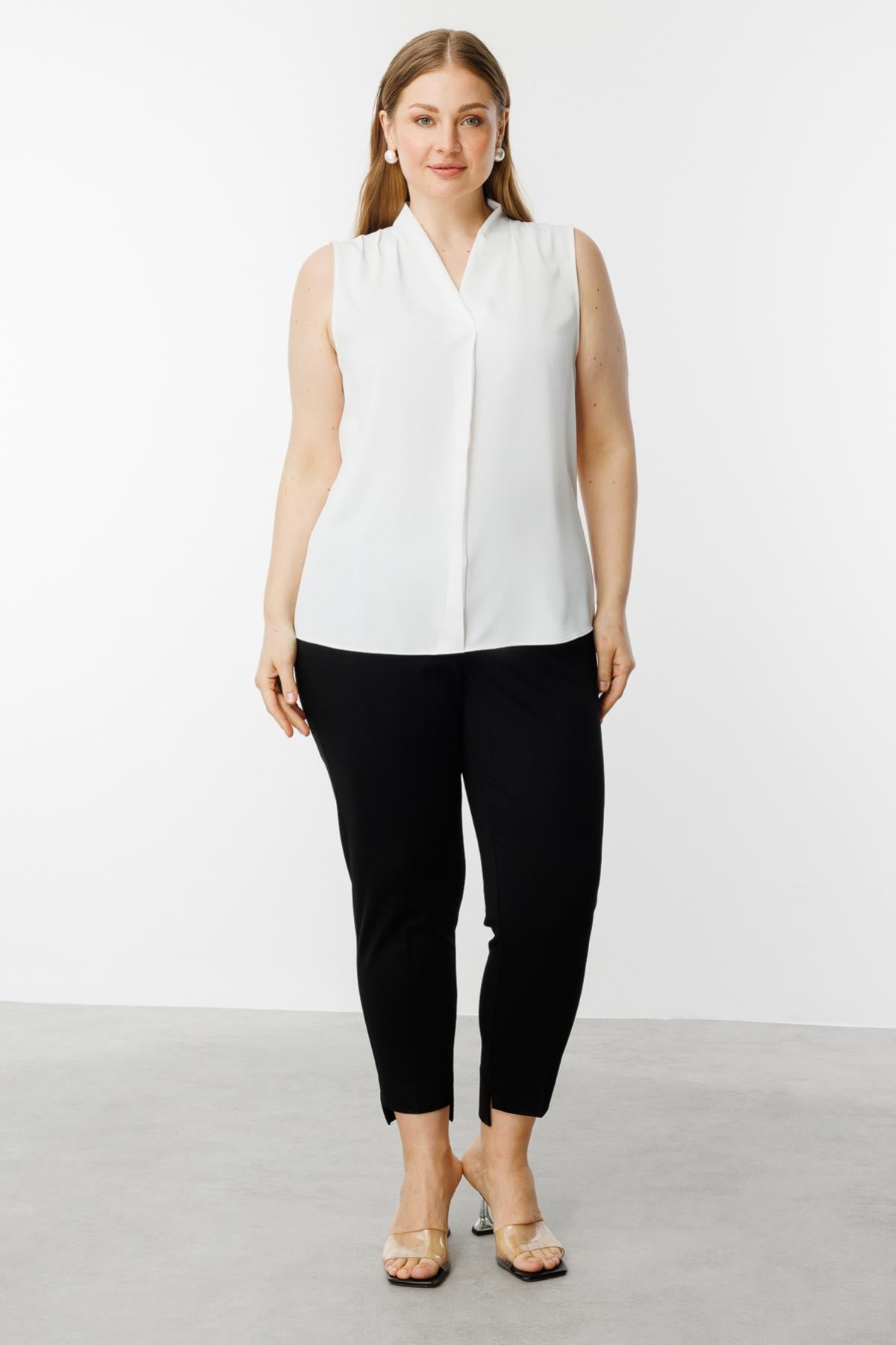 Elastic Waist Skinny Leg Plus Size Trousers