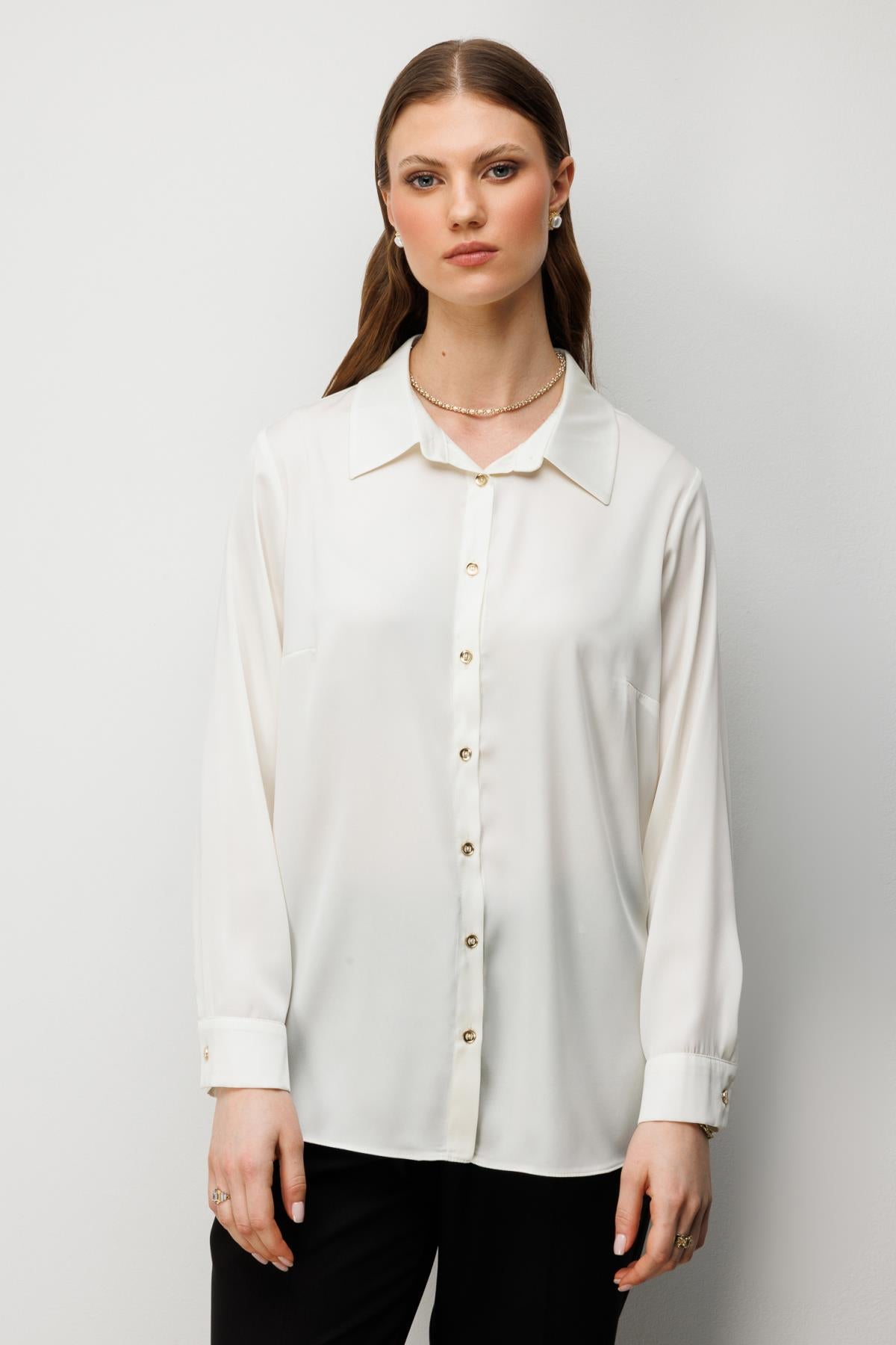 Saten Görünümlü Büyük Beden Gömlek