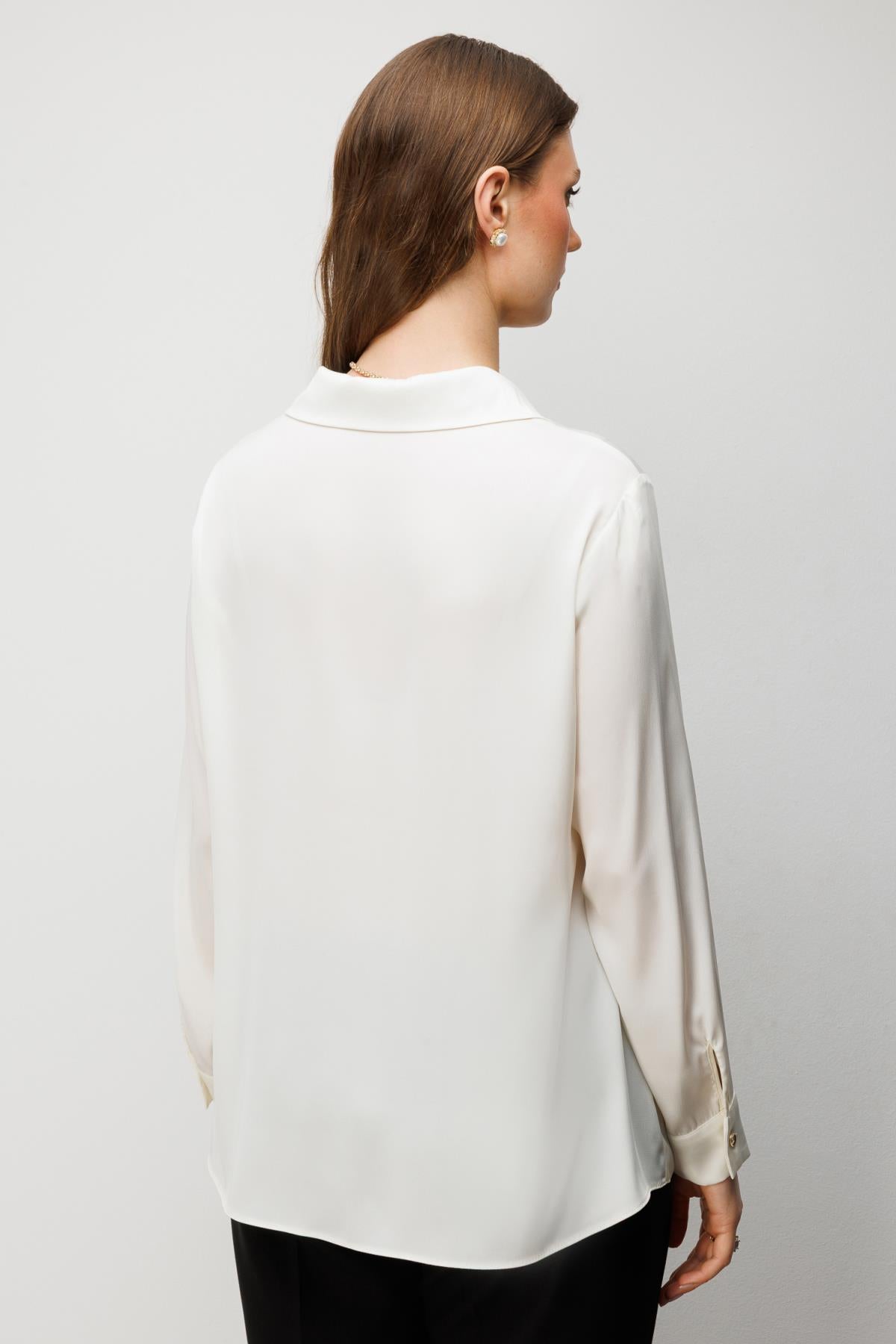 Saten Görünümlü Büyük Beden Gömlek