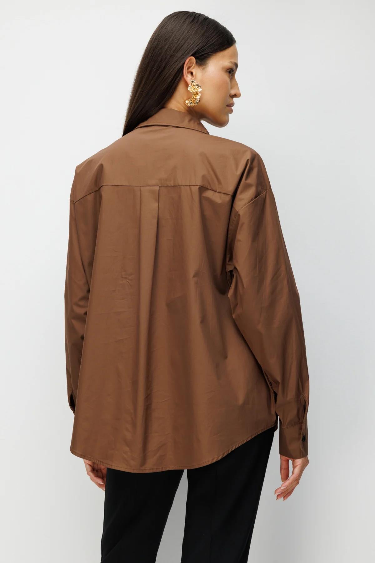 Ön Çiçek İşlemeli Oversize Gömlek