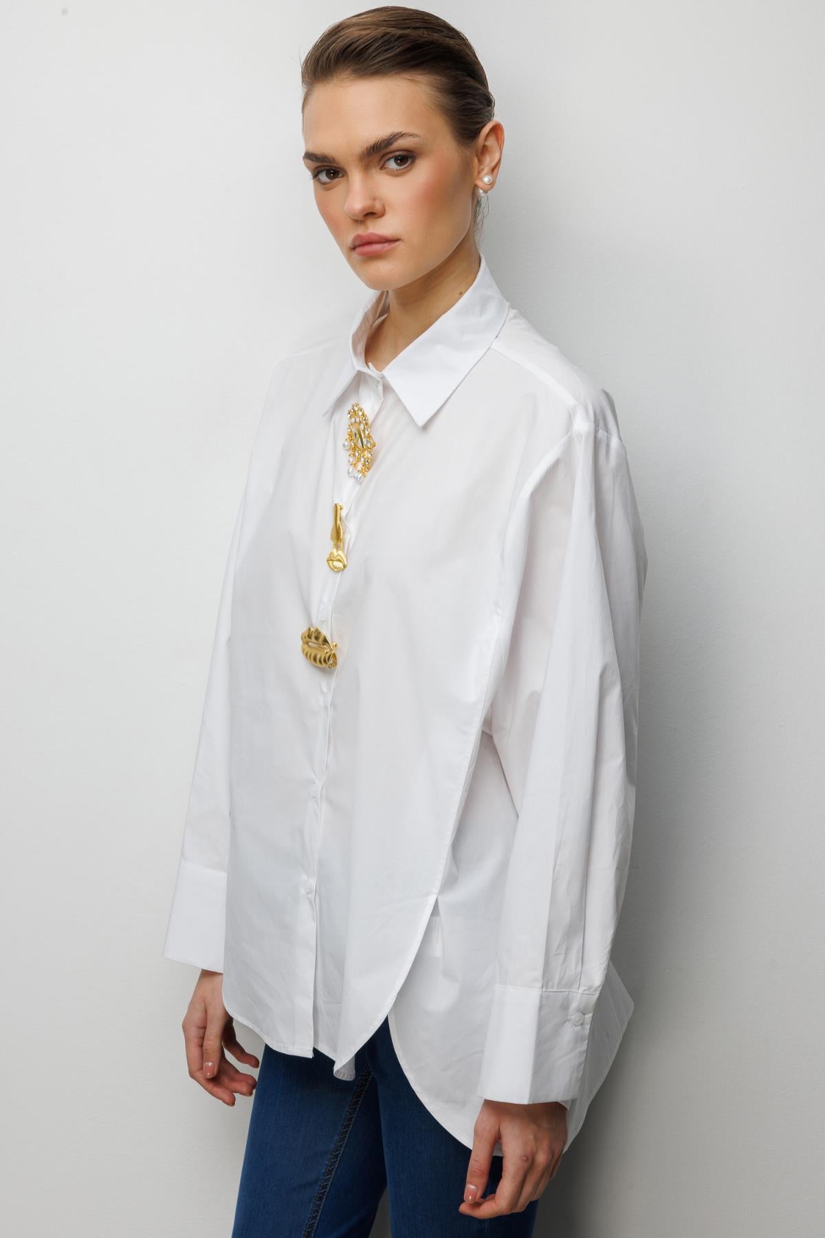 Metal Broşlu Oversize Gömlek