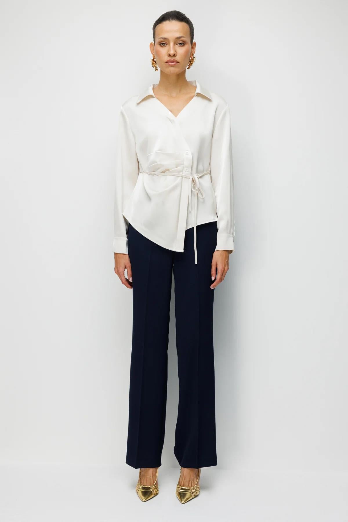 Beli Bağlamalı Büzgülü Bluz