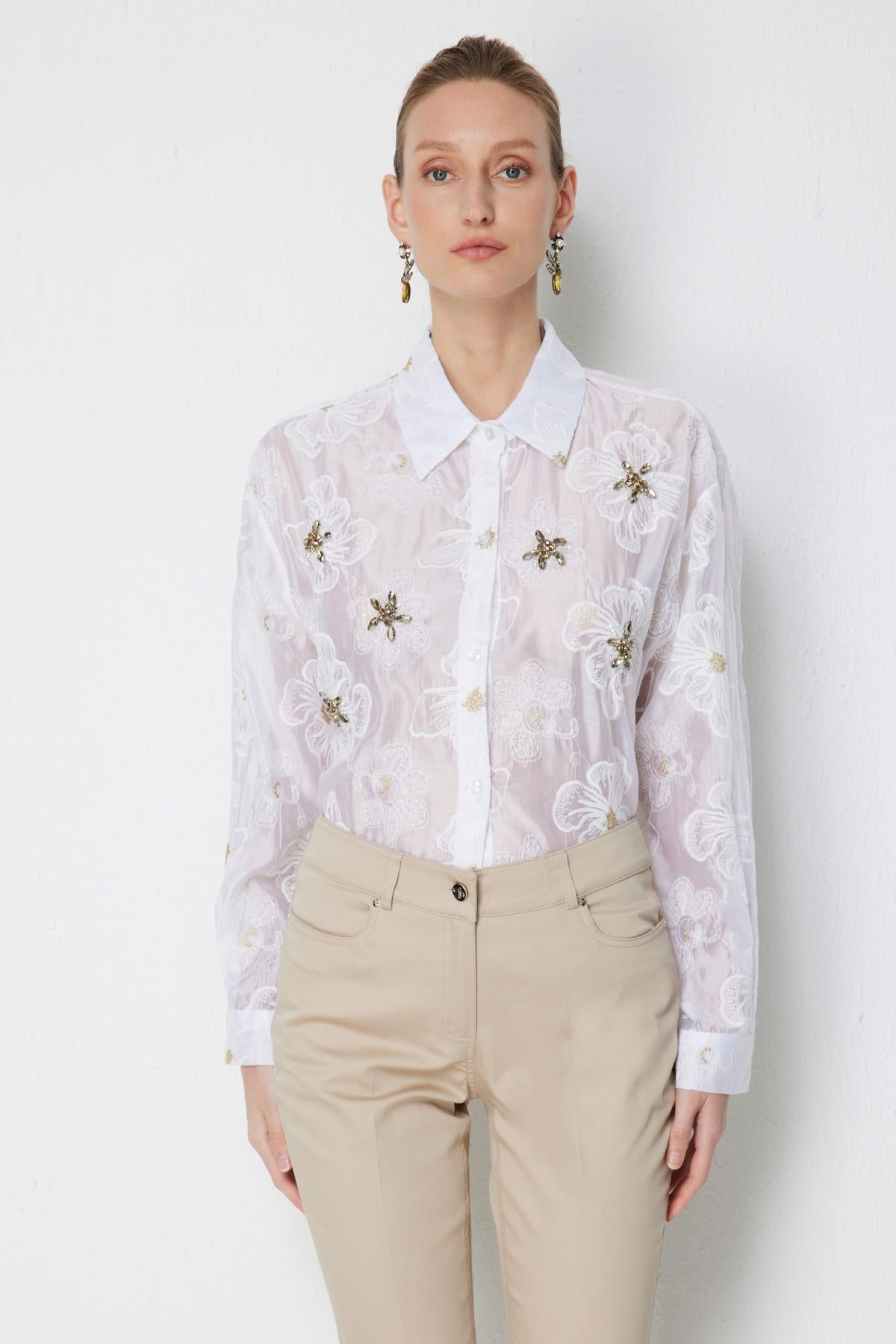 Çiçek Nakış Detaylı Gömlek