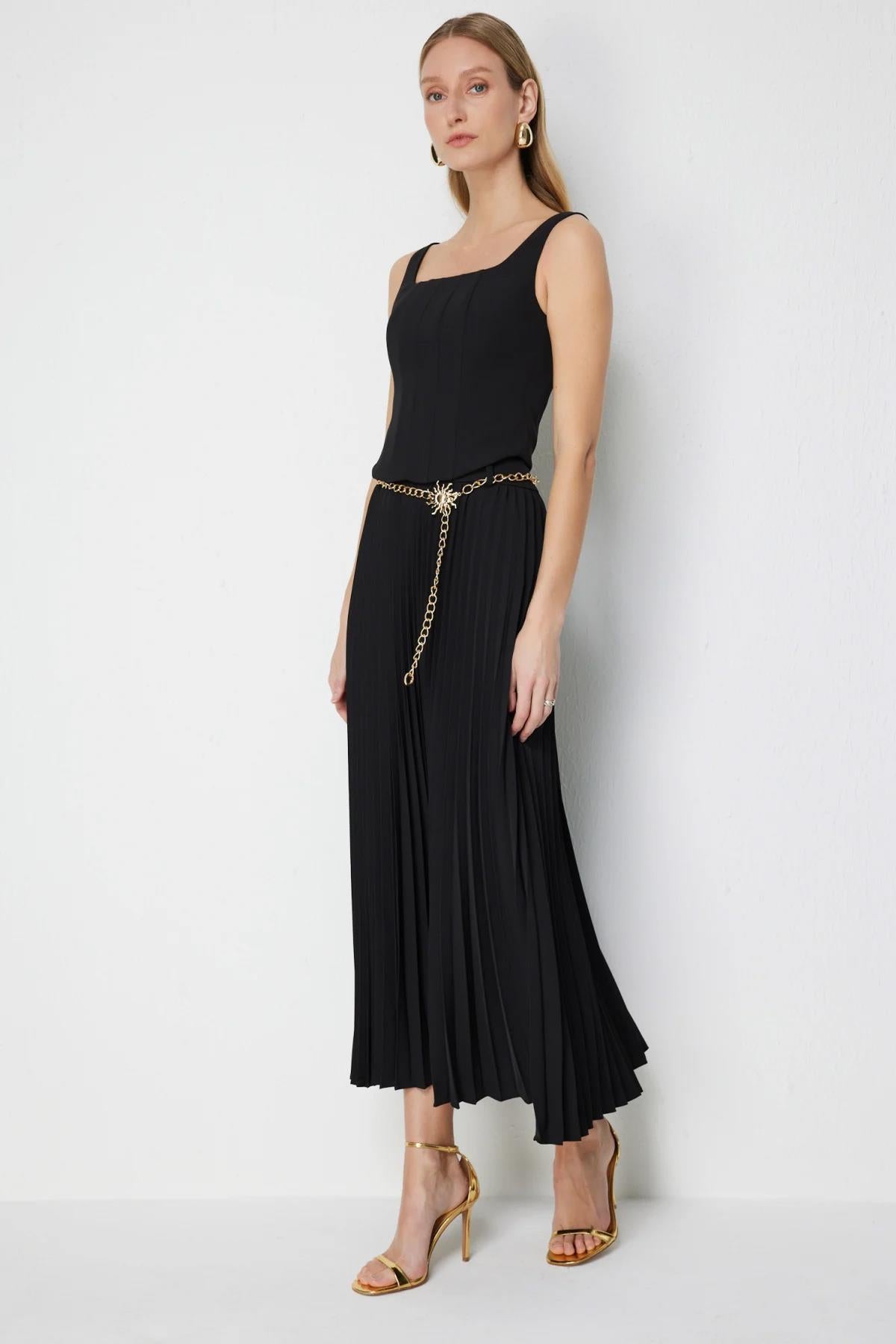 Zincir Kemerli Piliseli Etek