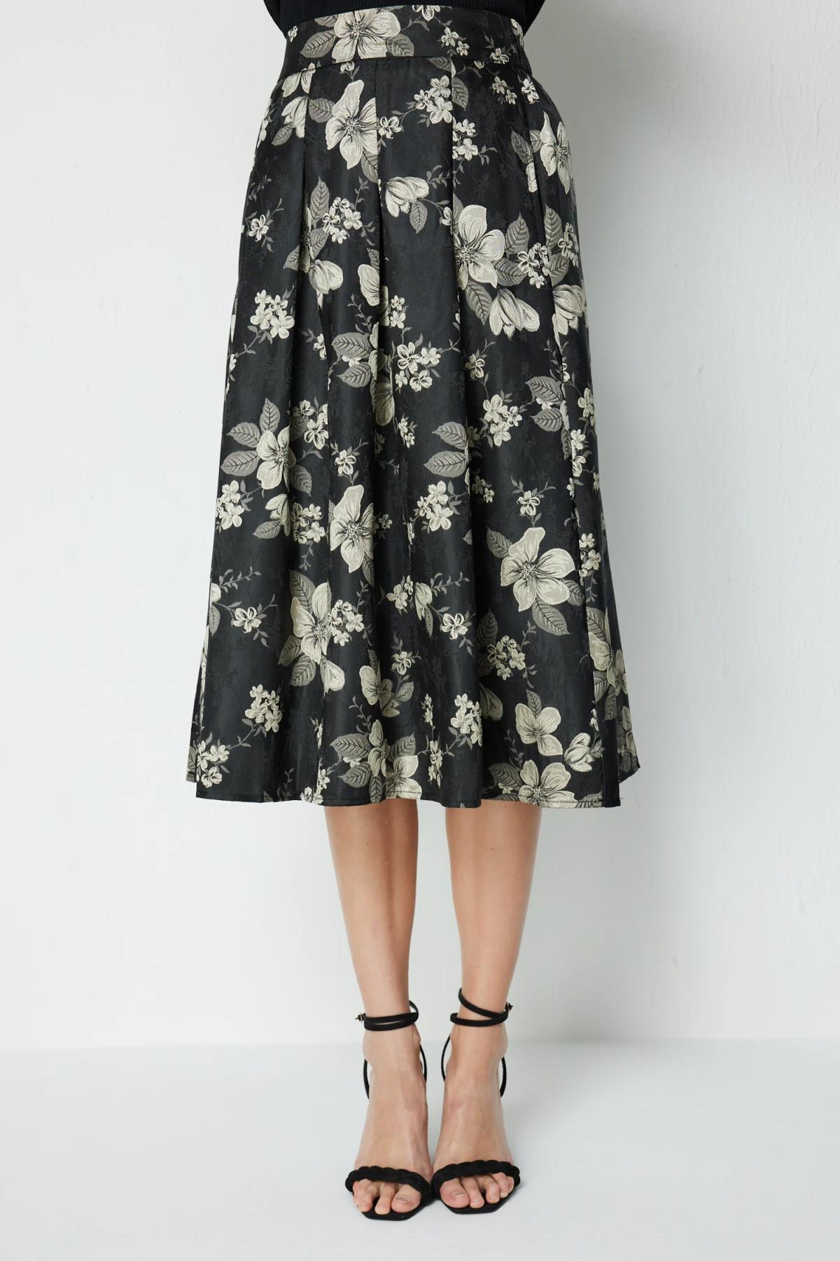 Çiçek Desenli Pileli Midi Etek