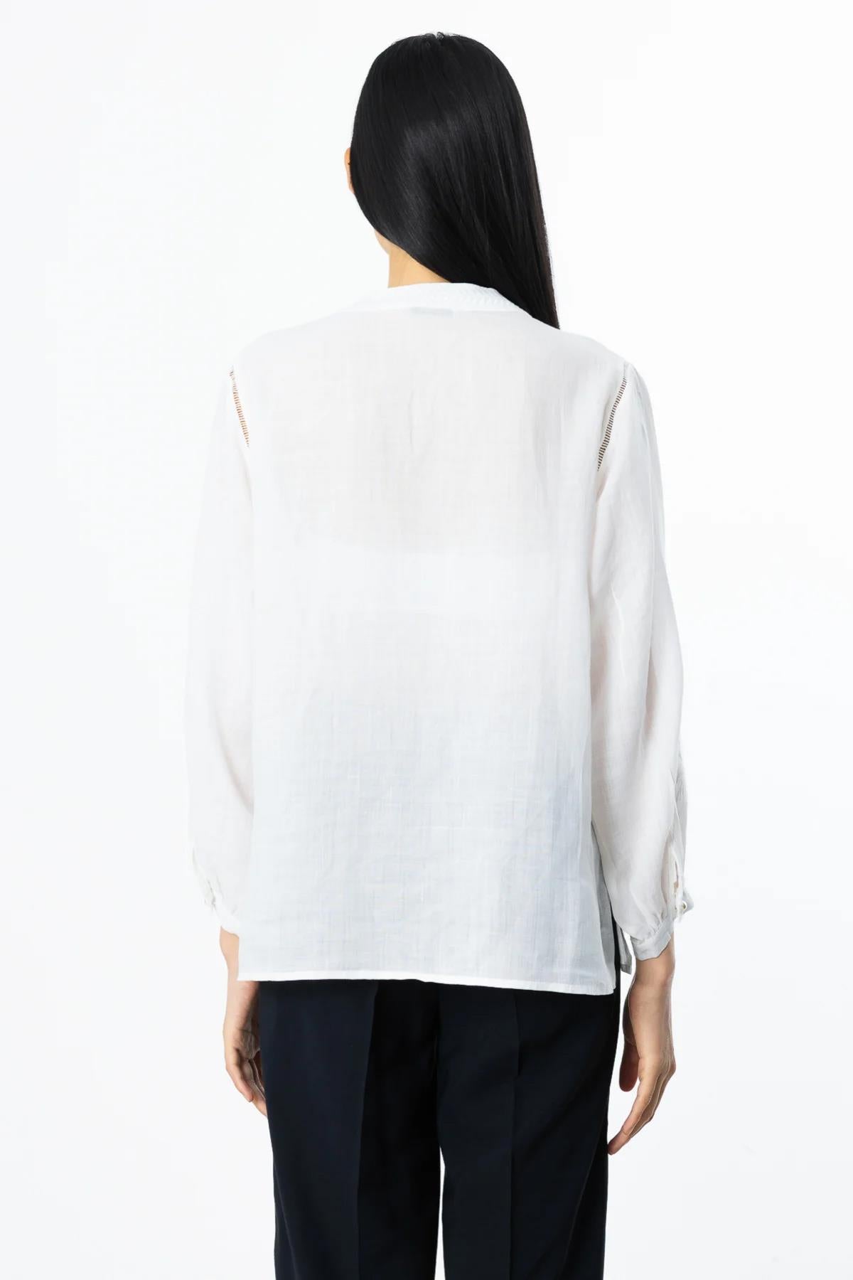 Yaka Nakış İşlemeli Keten Bluz