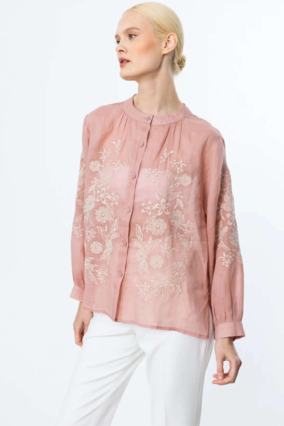 Nakış İşleme Detaylı Düğmeli Gömlek