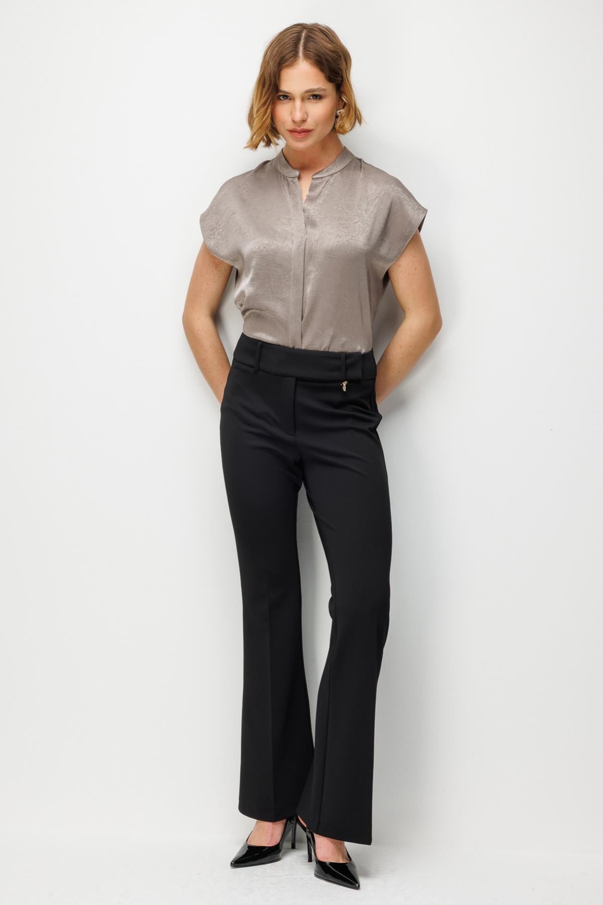 Metal Aksesuarlı İspanyol Paça Pantolon