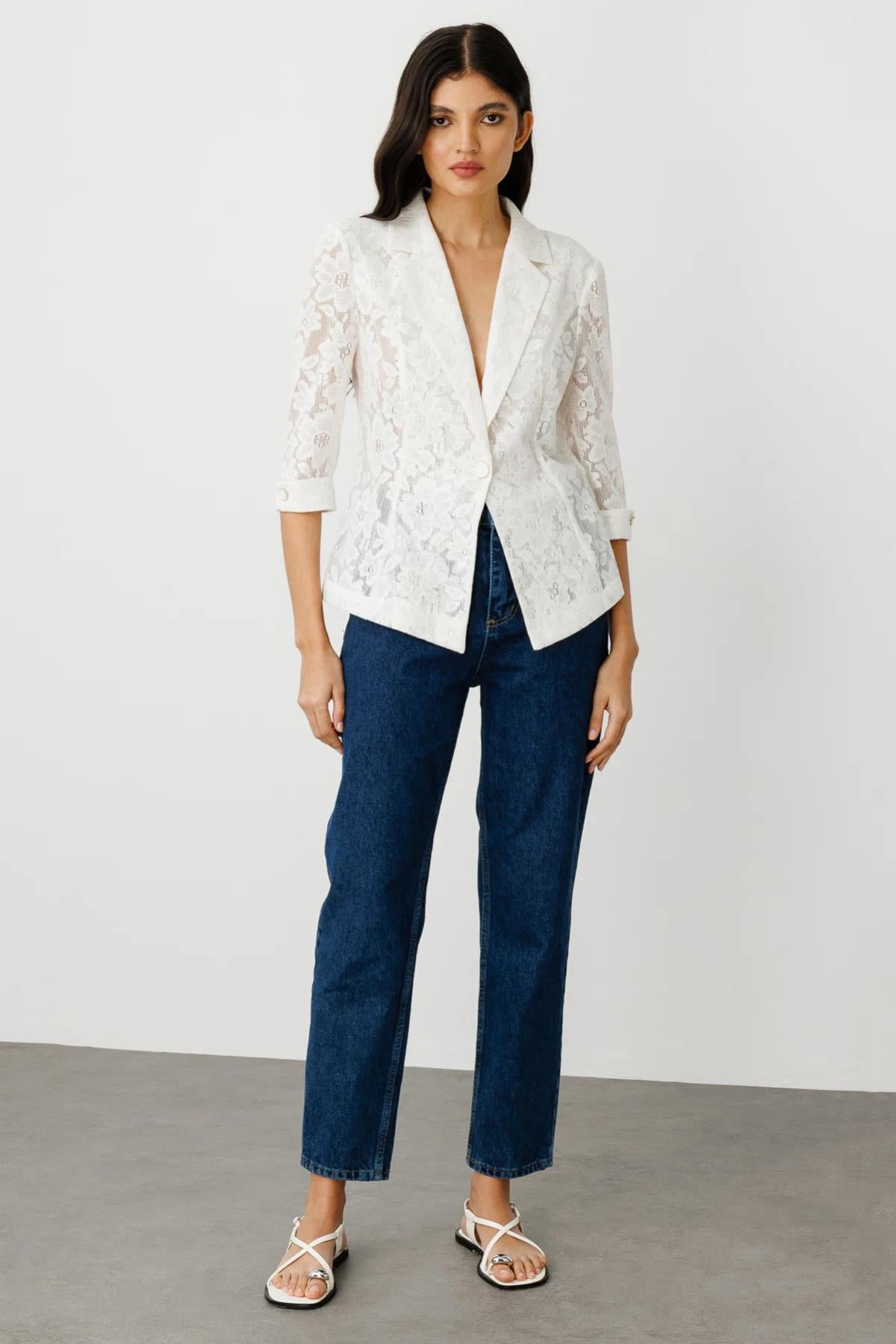 Katlamalı Kol Dantel Ceket