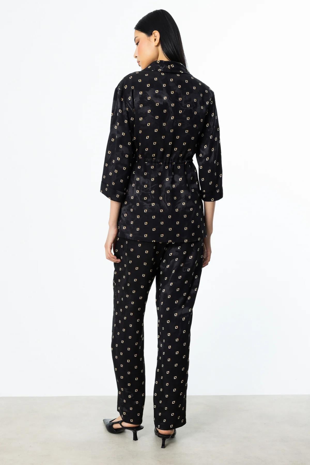 Beli Lastikli Kendinden Desenli Pantolon