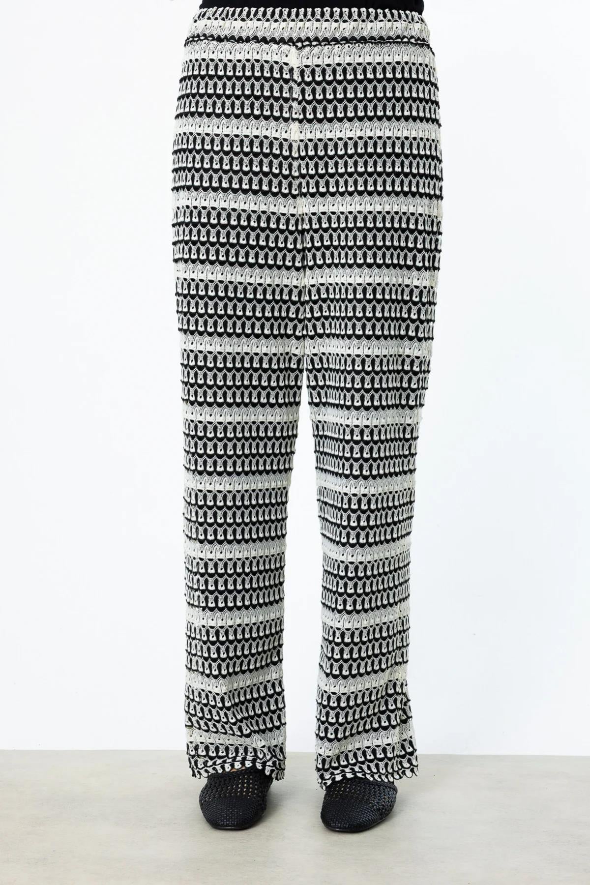 Beli Lastikli Dantelli Bol Paça Pantolon