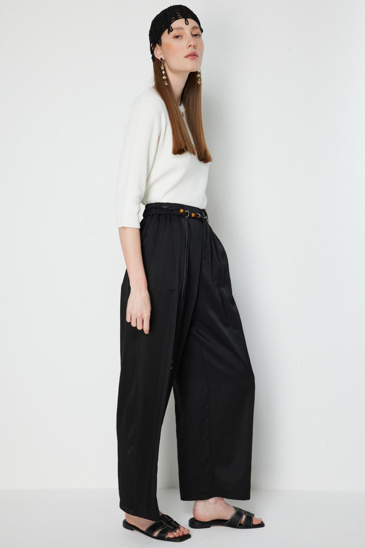 İp Kemerli Saten Pantolon