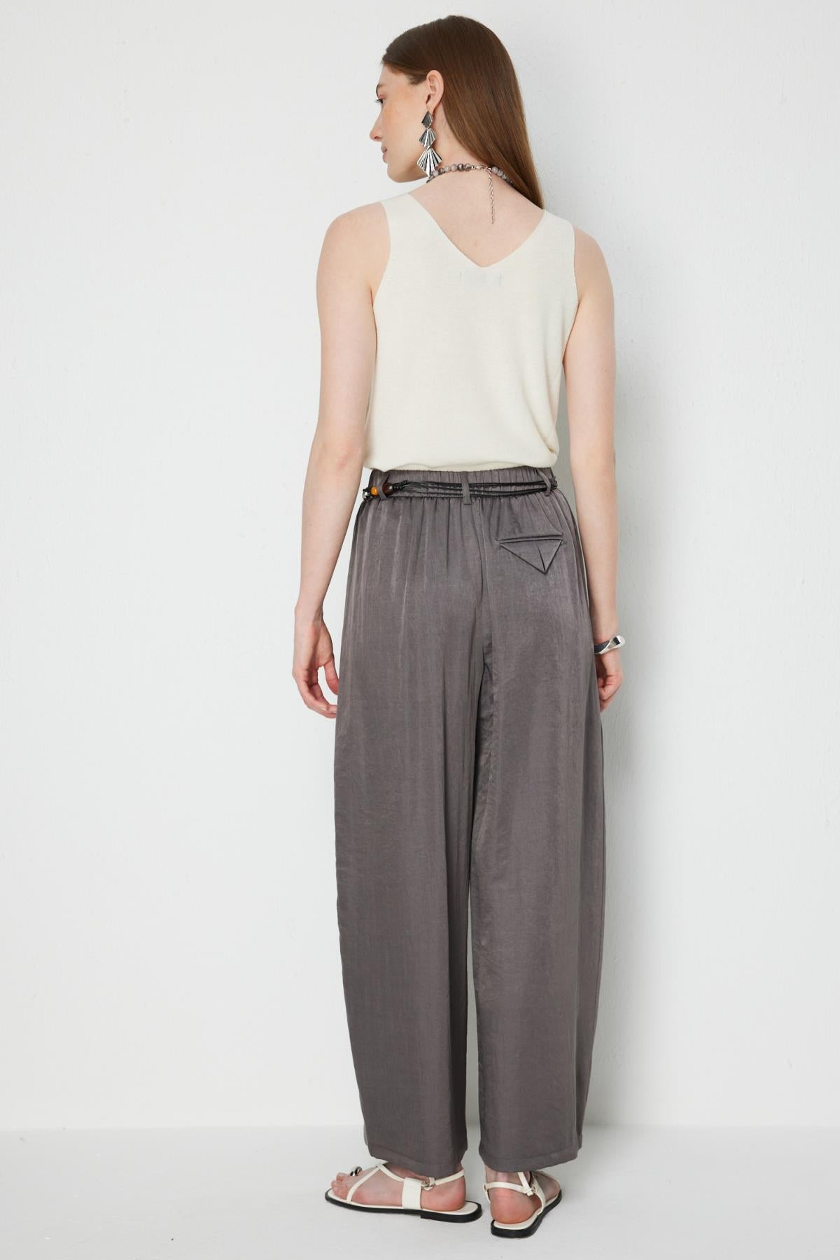 İp Kemerli Saten Pantolon