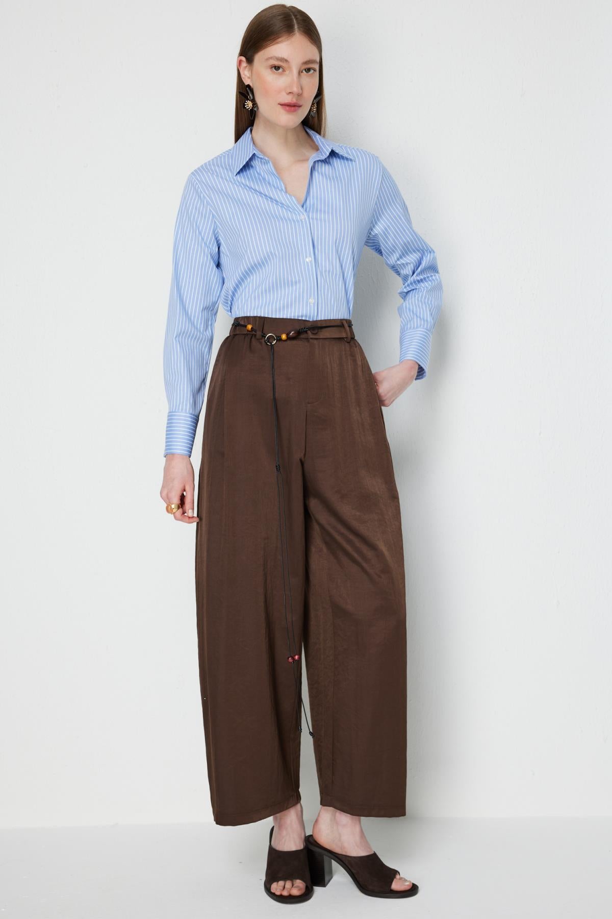 İp Kemerli Saten Pantolon