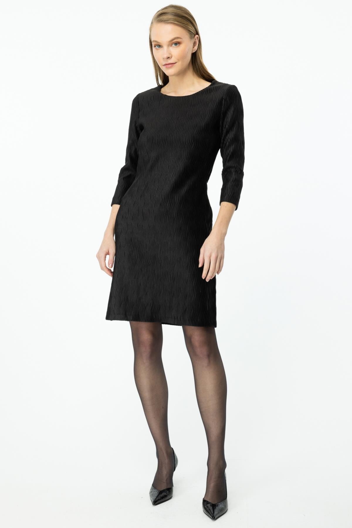 Round Neck Lycra Mini Dress