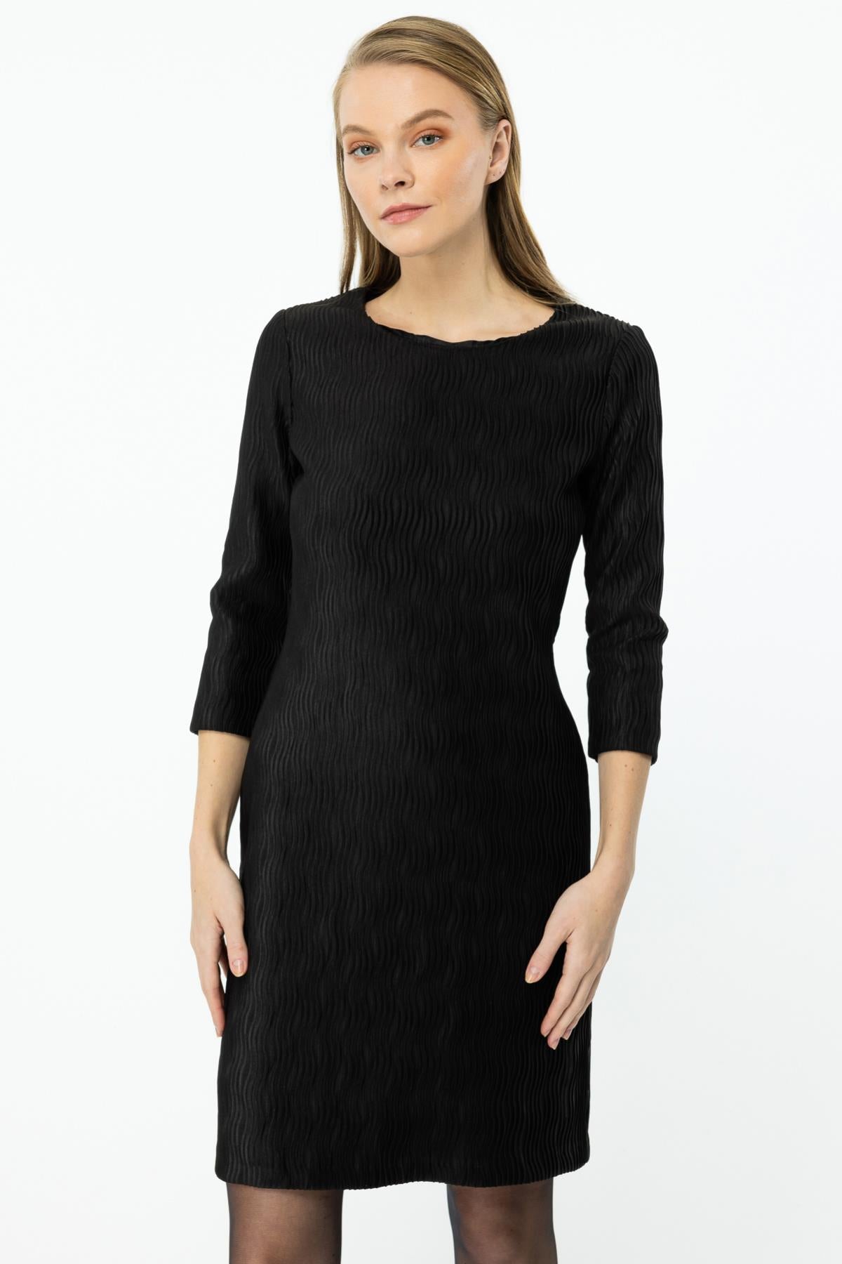 Round Neck Lycra Mini Dress