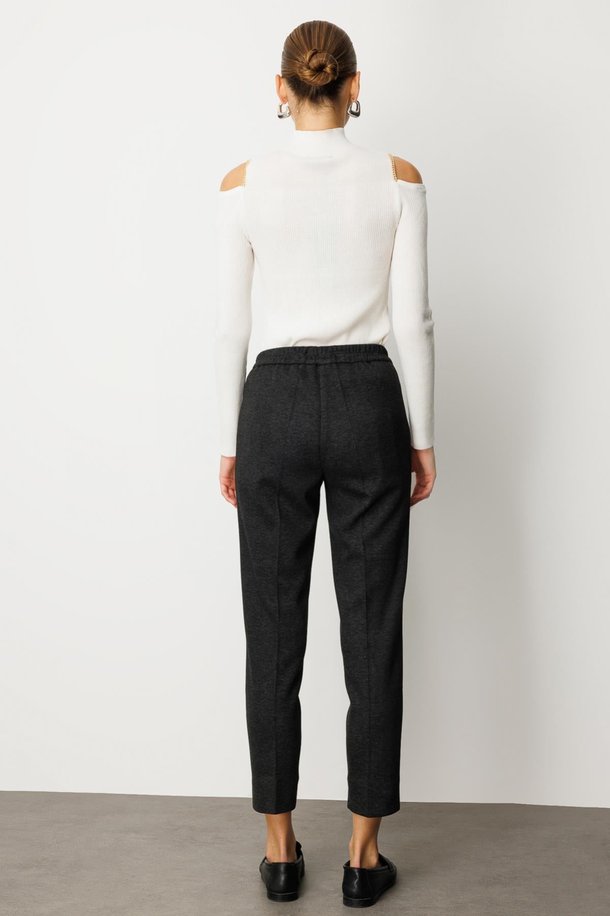 Herringbone Patterned Skinny Leg Trousers