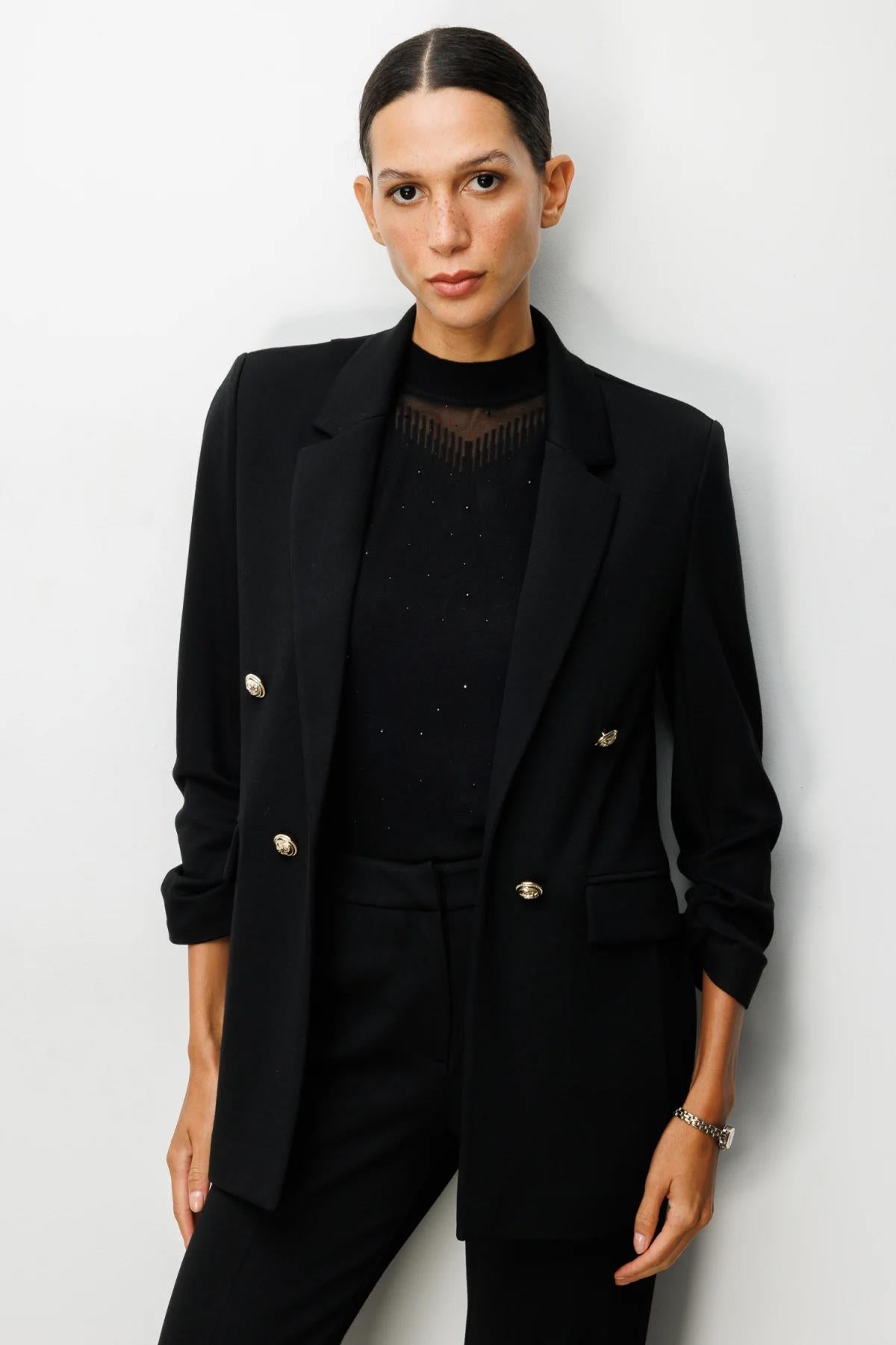 Kolu Büzgülü Süs Düğmeli Ceket