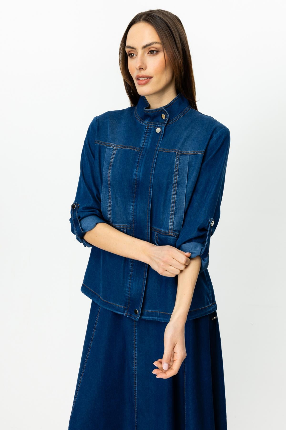 Fermuarlı Kapak Cepli Mont