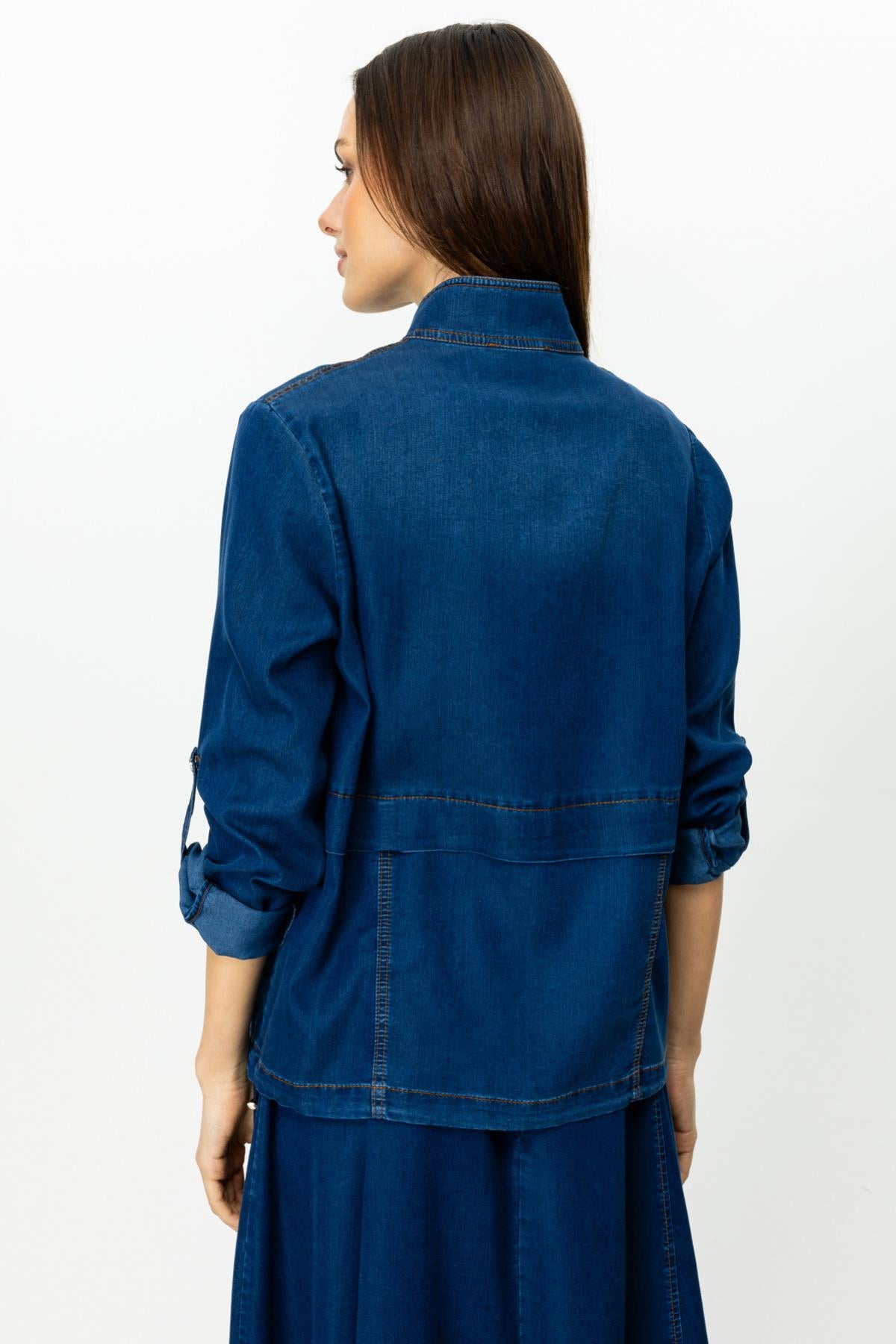 Fermuarlı Kapak Cepli Mont