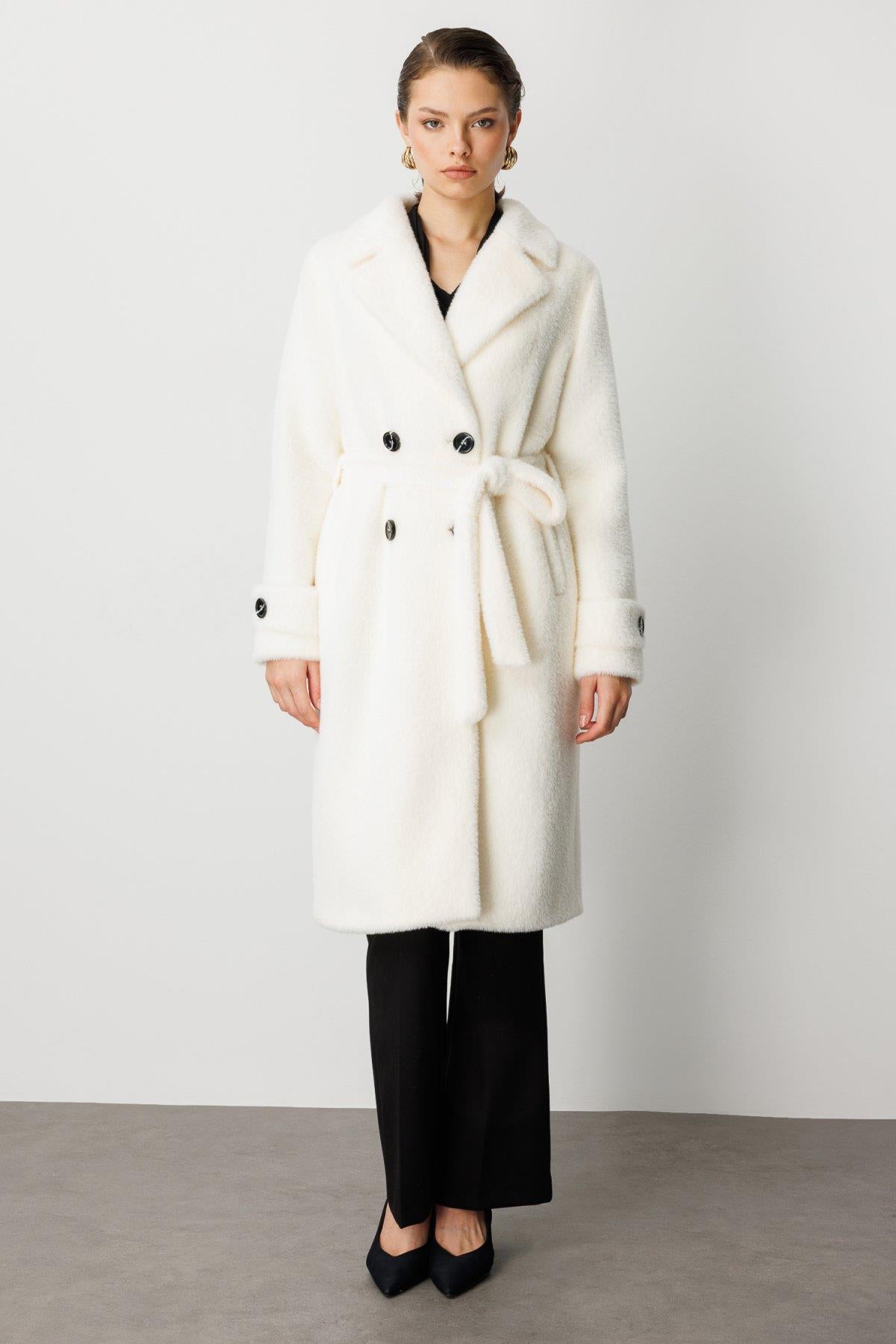 Beli Kuşaklı Peluş Kaban