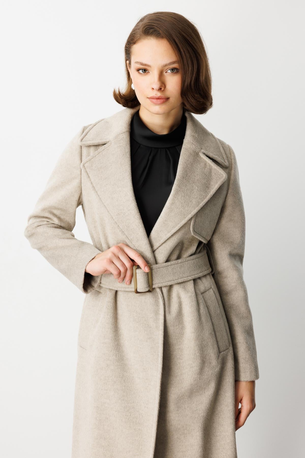 Beli Kuşaklı Kruvaze Kaşe Kaban