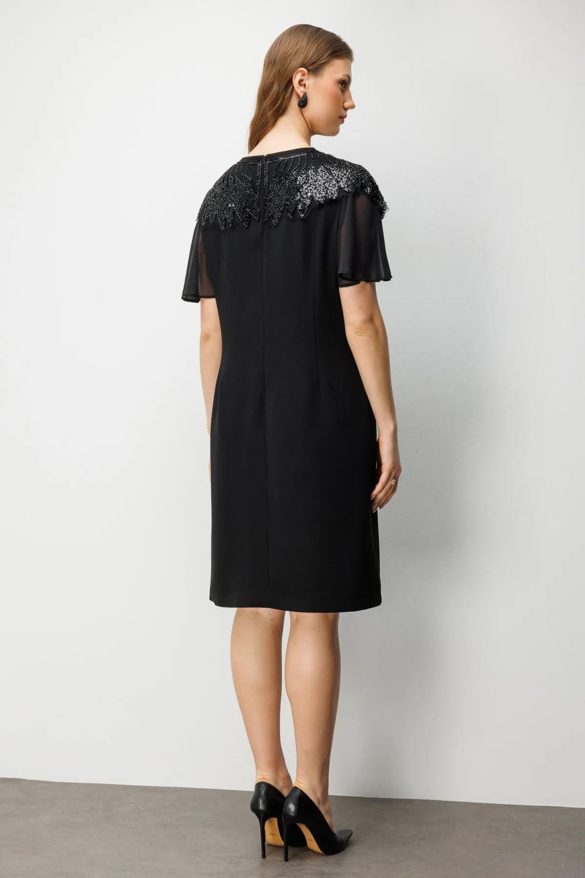 Taş Nakışlı Bolero Görünümlü Kısa Büyük Beden Elbise