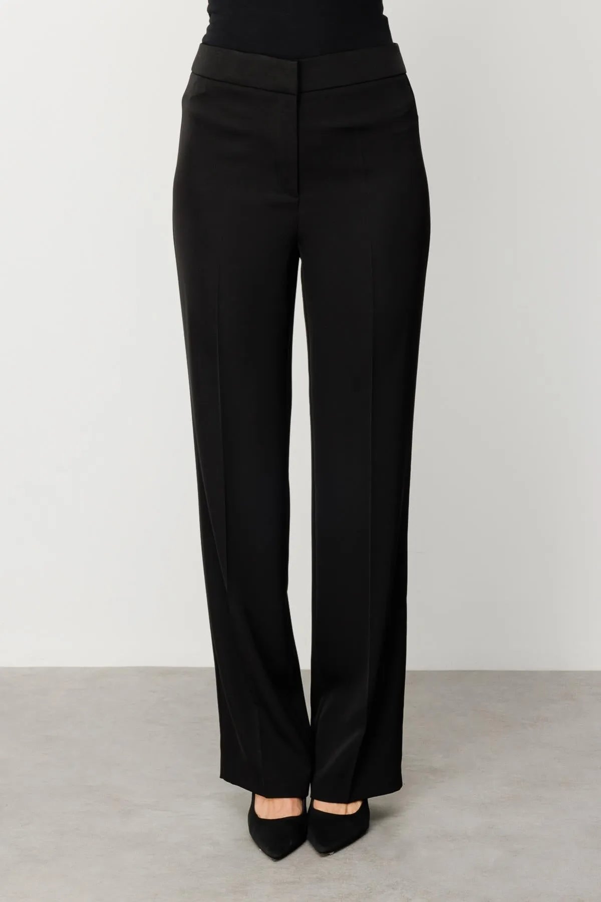 بنطال واسع الساق بدون جيوب