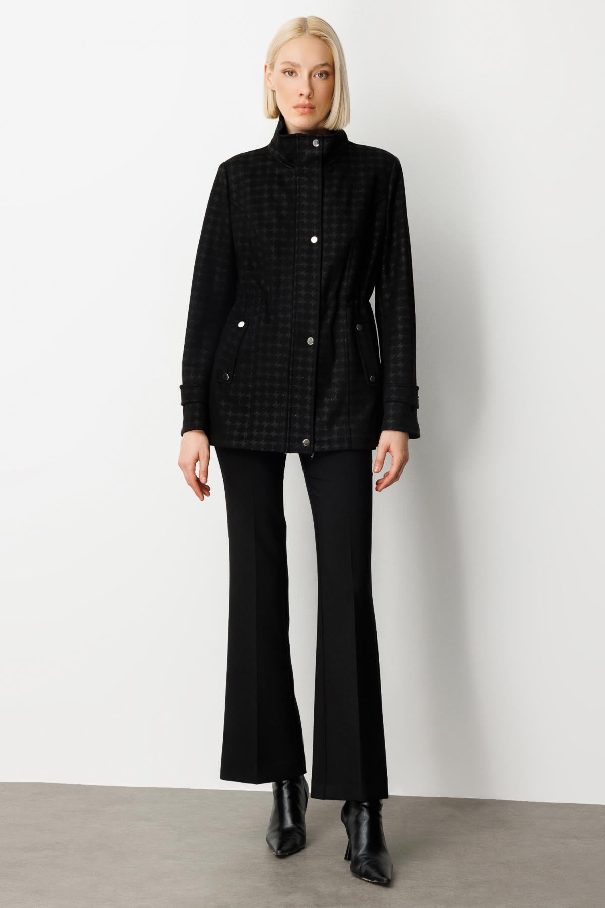 Houndstooth Patterned Jacket with Epauletted Sleeves