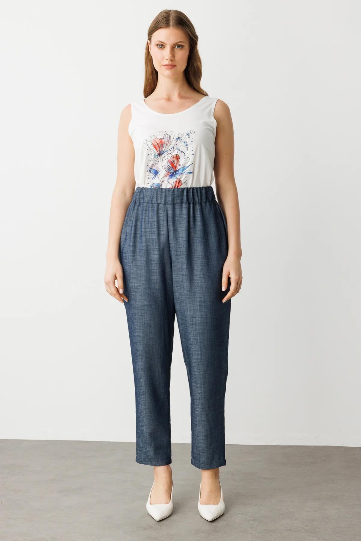 Elastic Waist Tube Leg Plus Size Jeans