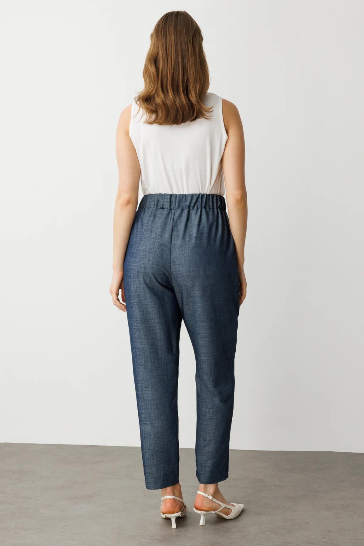 Elastic Waist Tube Leg Plus Size Jeans