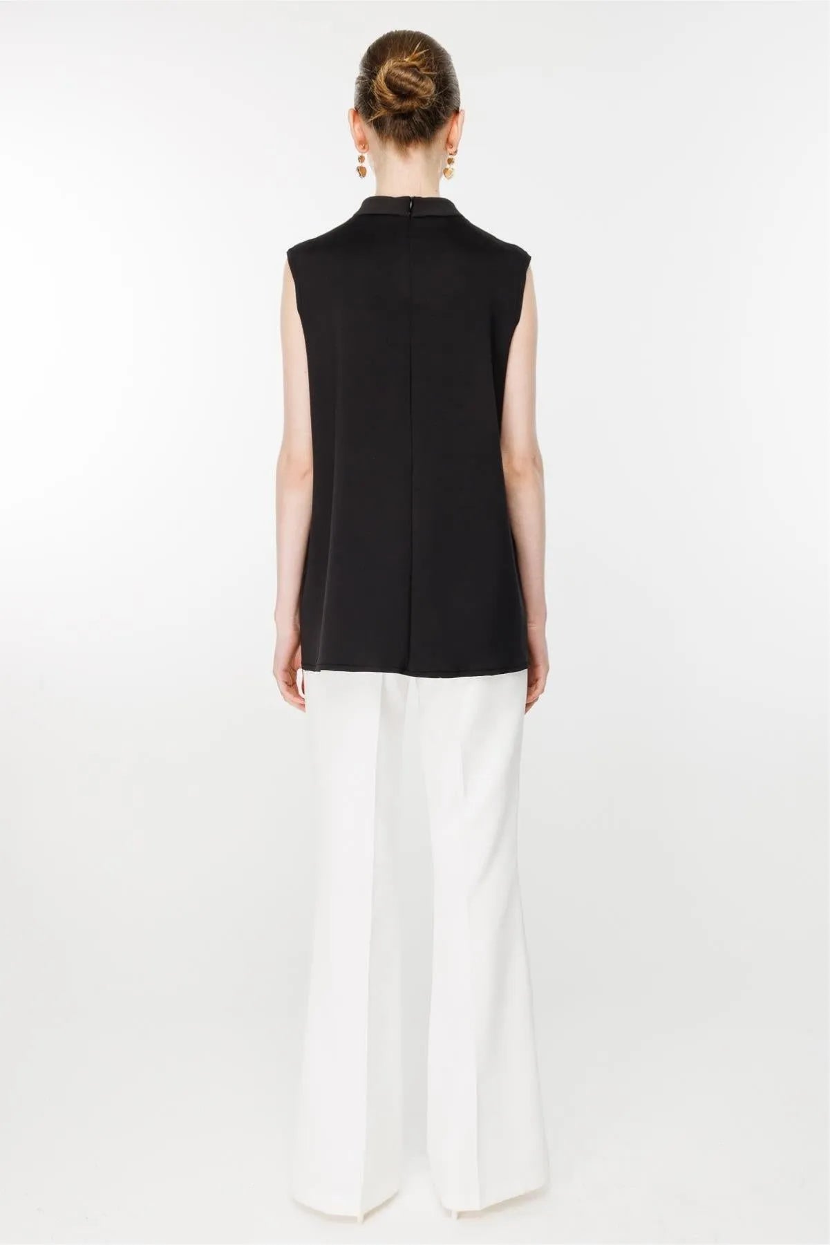 Taş Detaylı Kolsuz Tunik