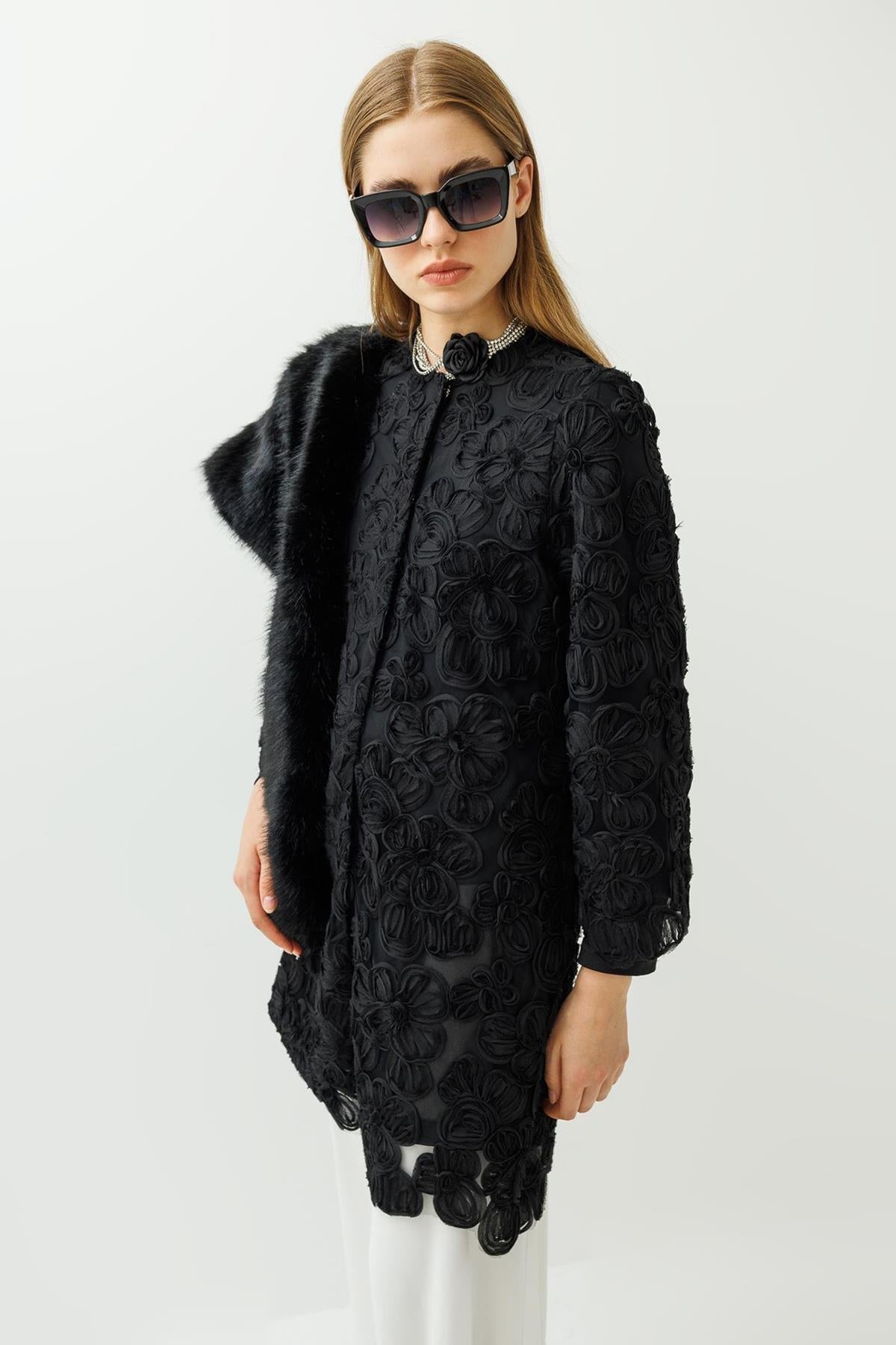 Three-Dimensional Flower Detailed Jacket