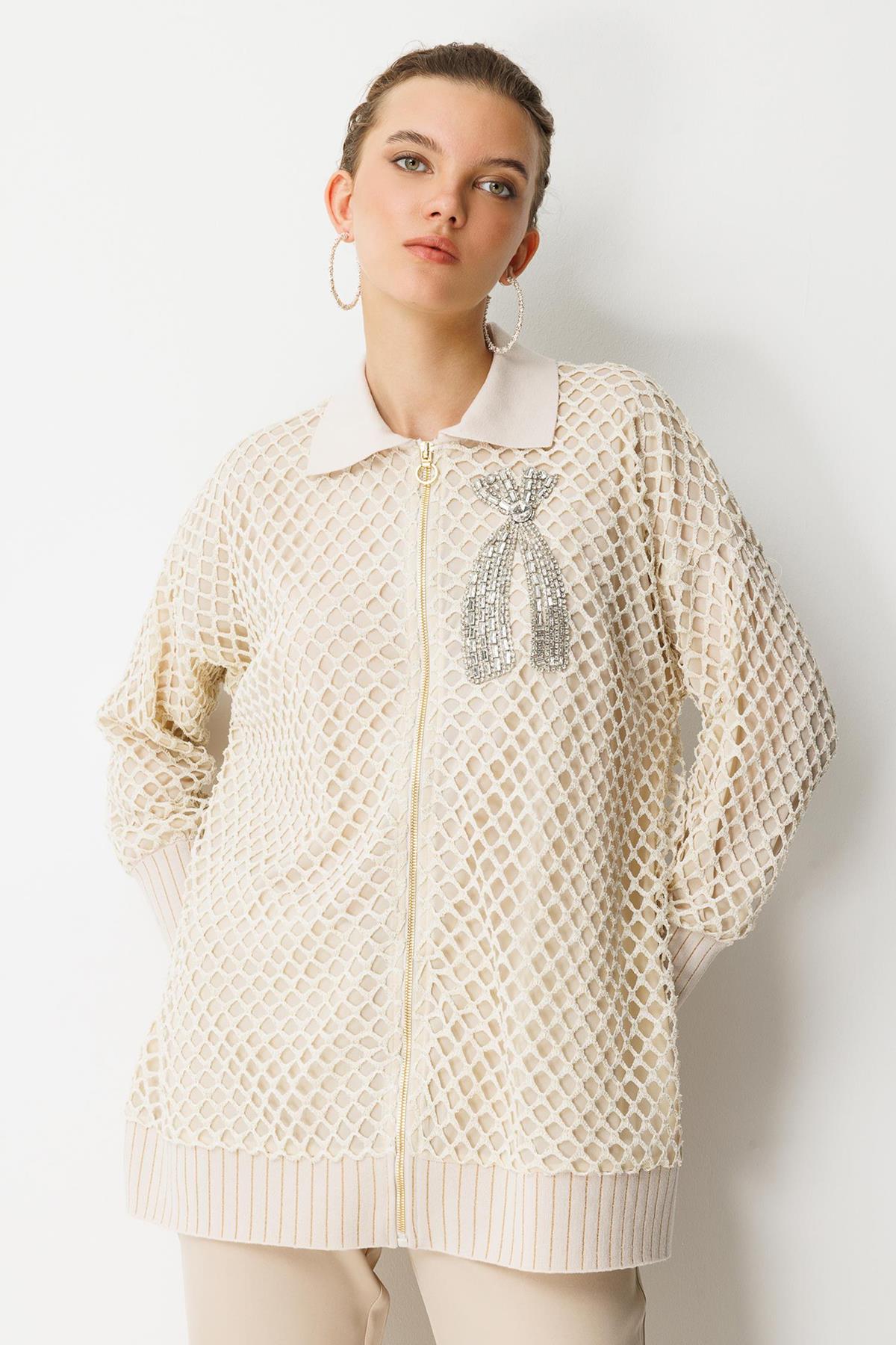 Aksesuar Detaylı Fermuarlı File Hırka