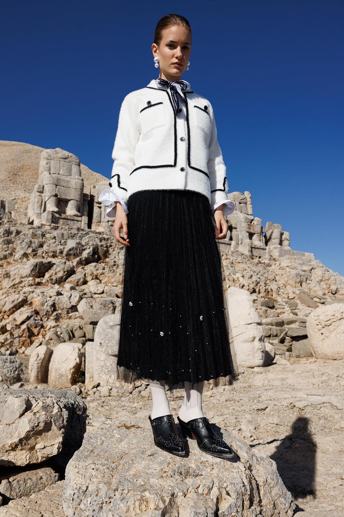 Kurdele Detaylı Hırka