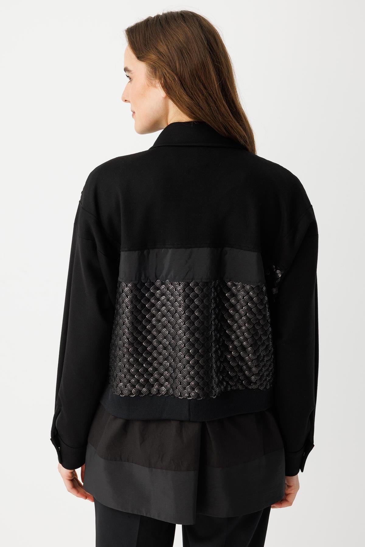 Önden Fermuarlı Dokulu Garnili Paraşüt Kumaş Ceket