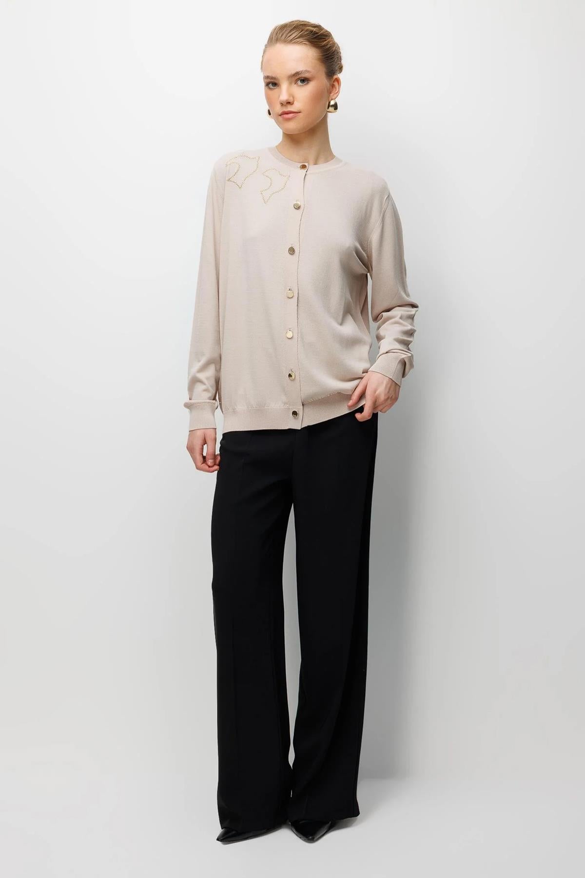 Kuş Deseni İşlemeli Triko Hırka