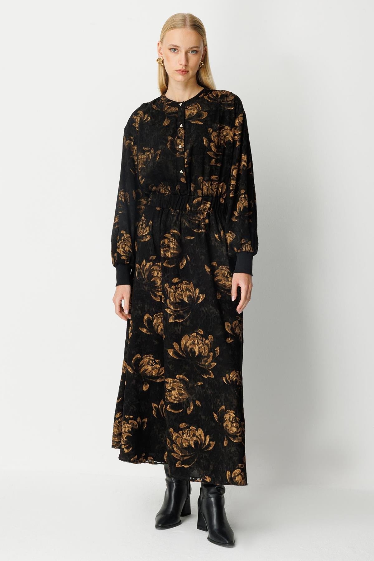 Astarlı Desenli Şifon Elbise